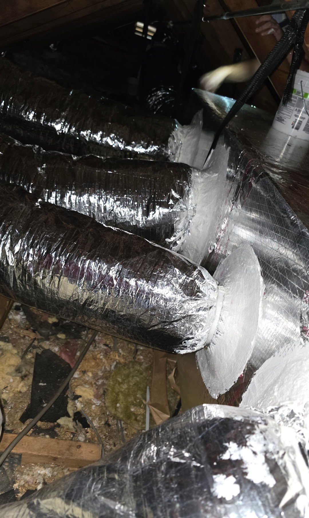 Ridge Energy Savers Inc. Heating & Air Conditioning takes pride in optimizing your home's HVAC efficiency with expertly installed ductwork.