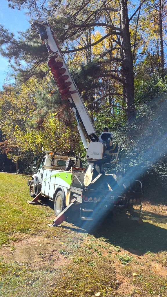 Aardvark Electric, Inc. – Equipped for Excellence in Outdoor Electrical Projects.