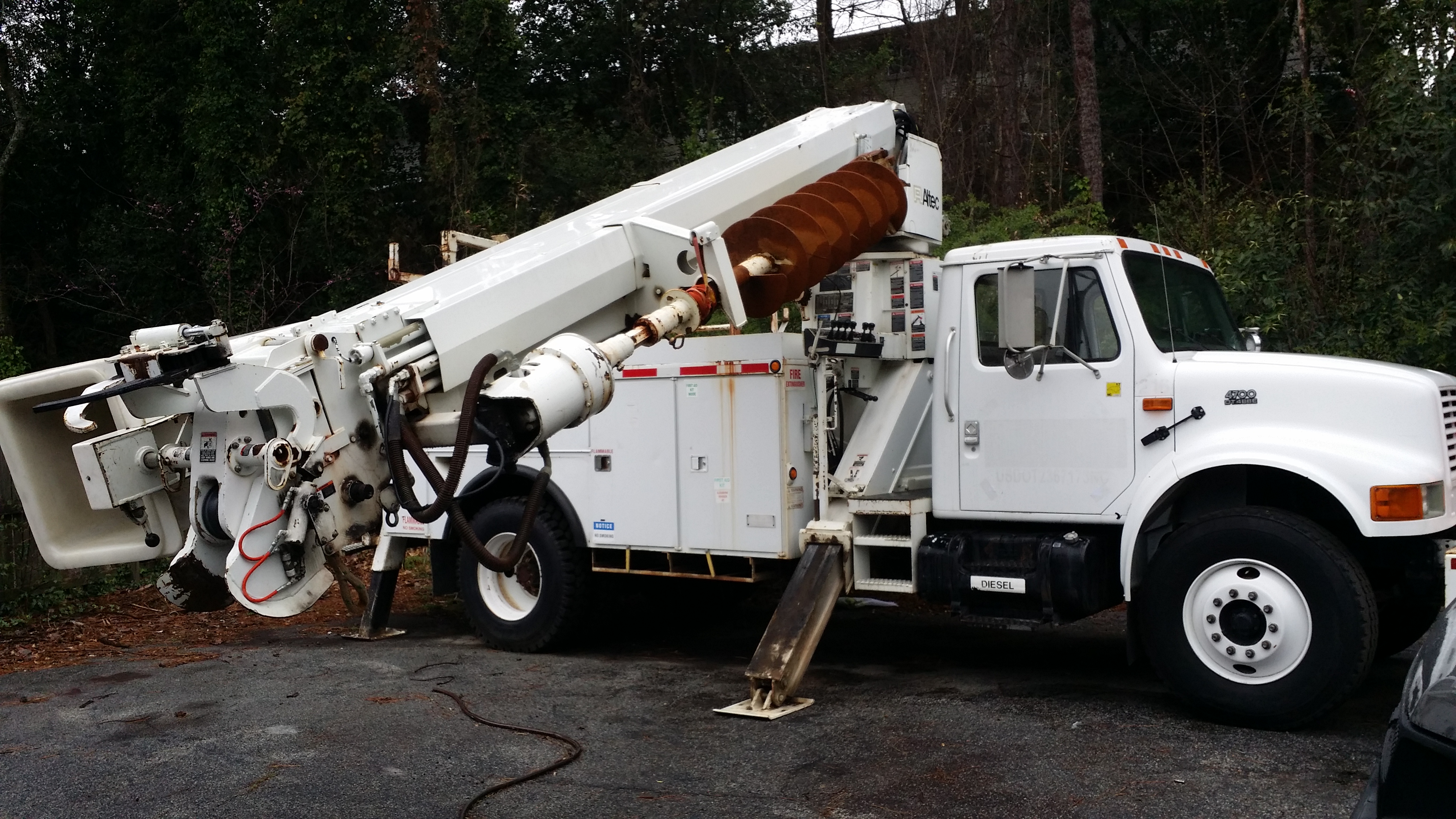 Aardvark Electric, Inc. - Equipped for Excellence in Every Project.