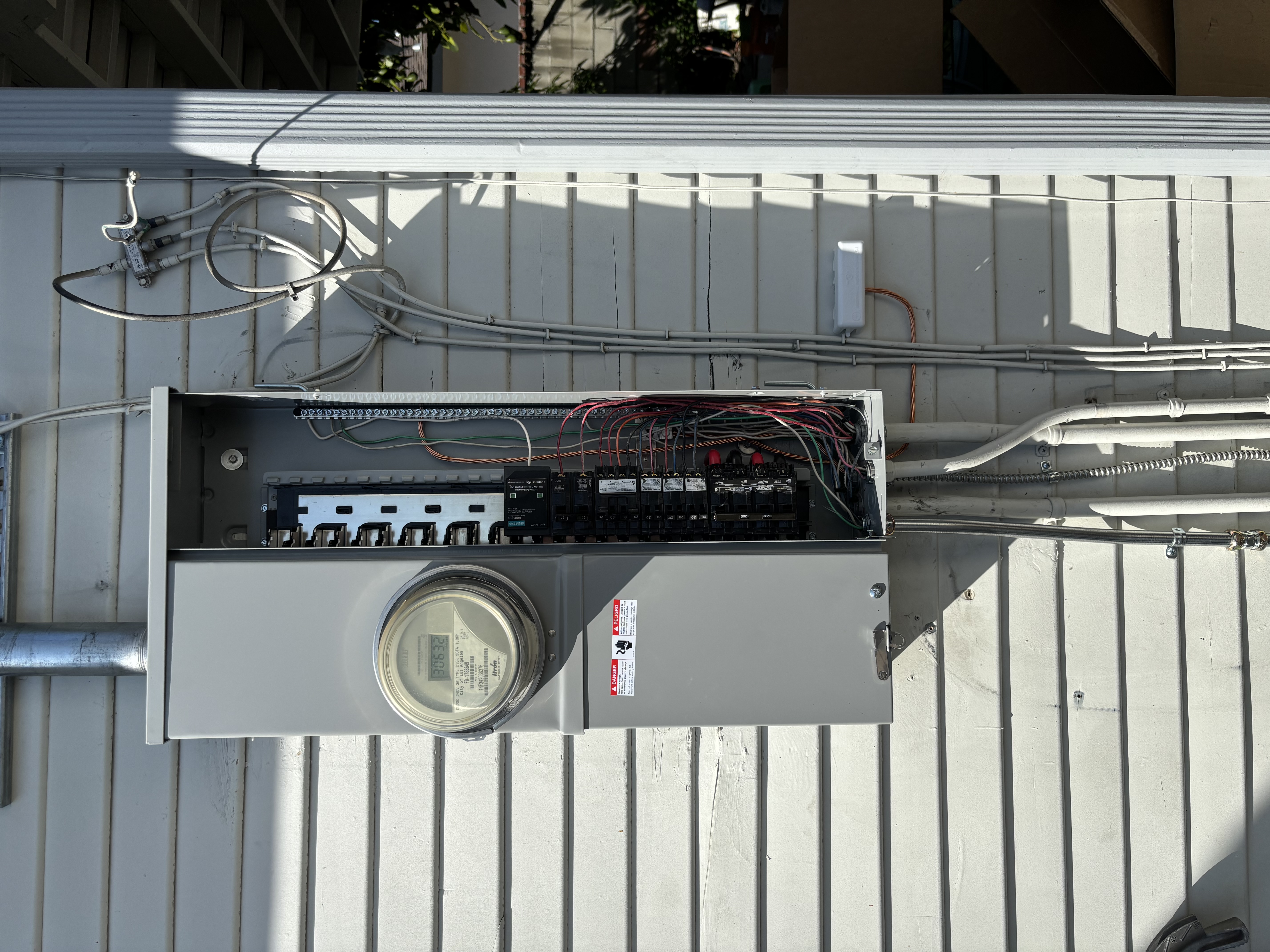 Powell Electric showcases precise, code-conscious electrical work that prioritizes safety and lasting reliability for homeowners.