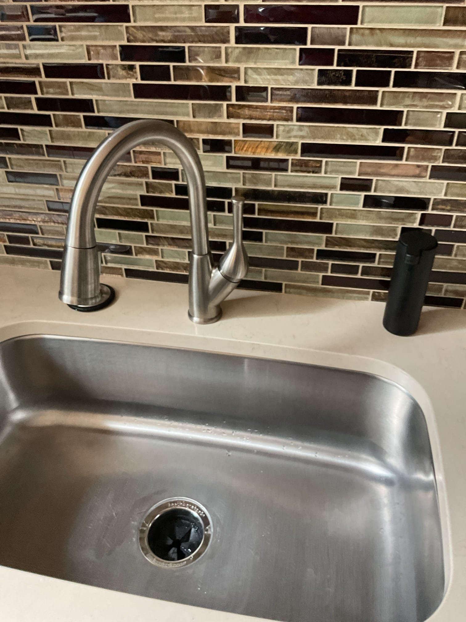 Experience the seamless blend of style and function with Safe Electric and Plumbing's top-notch kitchen solutions.