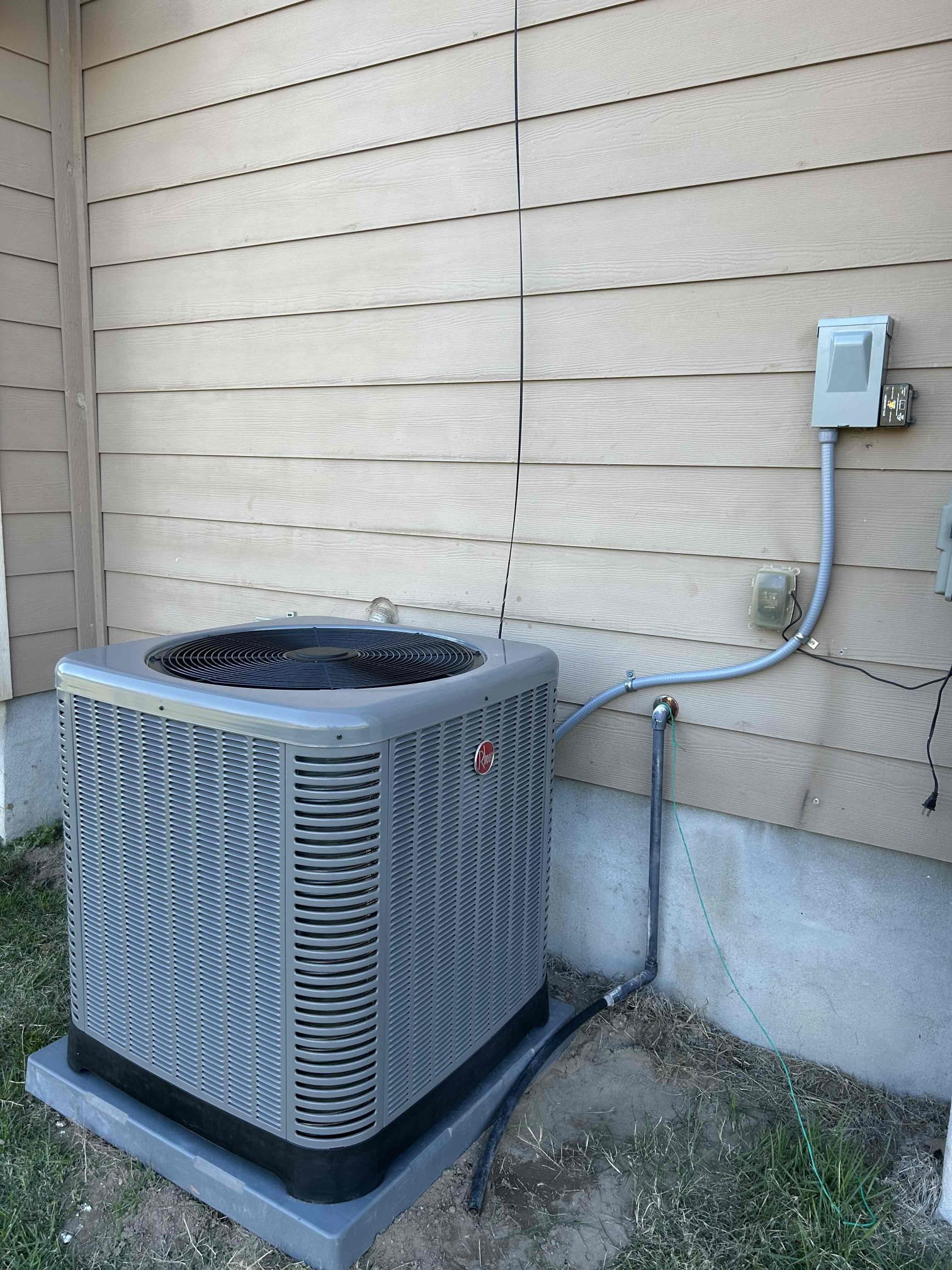 Experience the excellence of Parobek Plumbing & Air Conditioning with our top-notch HVAC solutions that ensure your comfort every season.