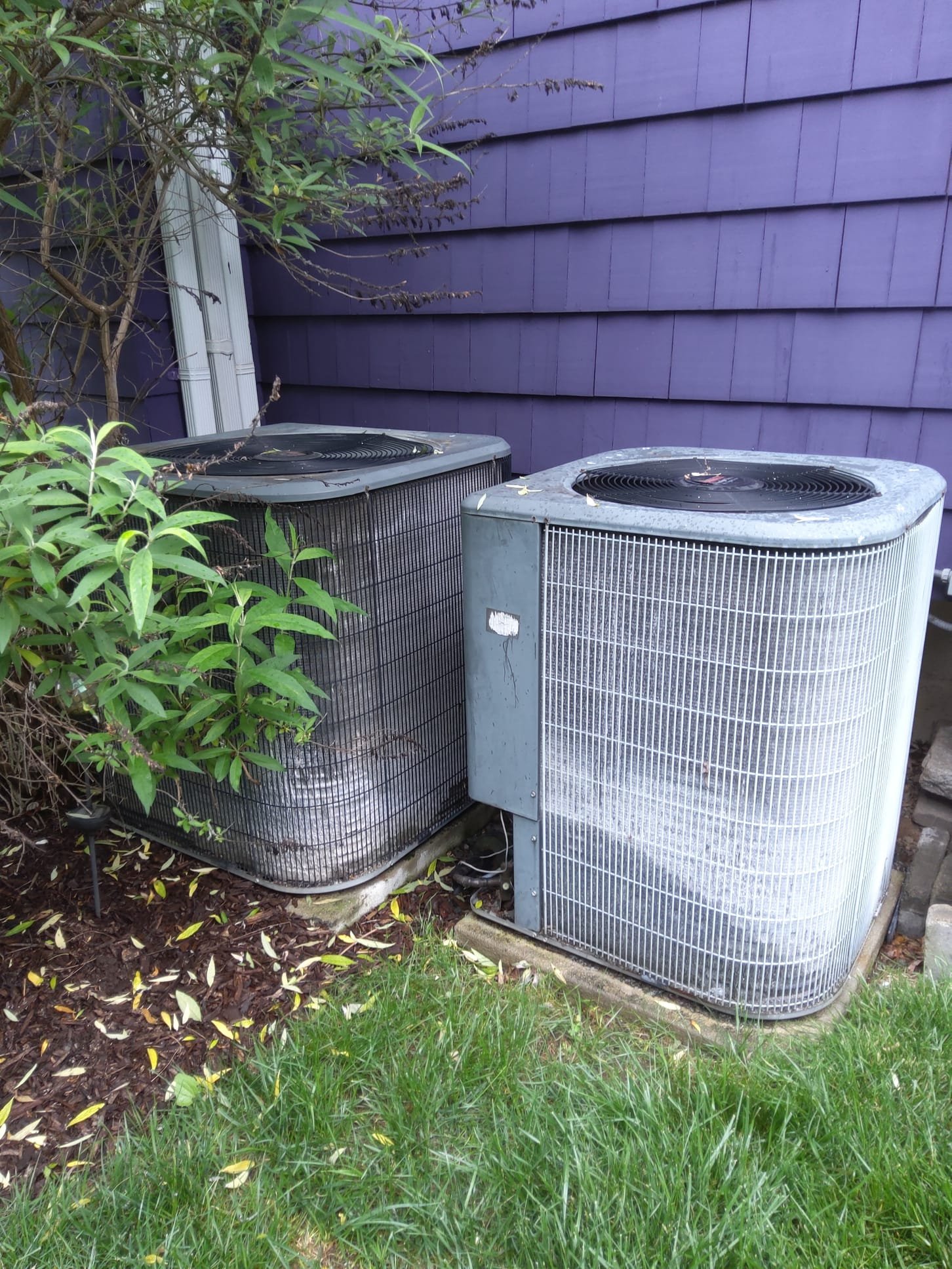 Keep your space cool and comfortable with top-notch AC services! Choose [Your Business Name] for exceptional HVAC solutions.