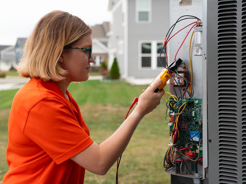 Experience unmatched quality with Summers Plumbing Heating & Cooling, where our professionals ensure your comfort with expert AC maintenance.