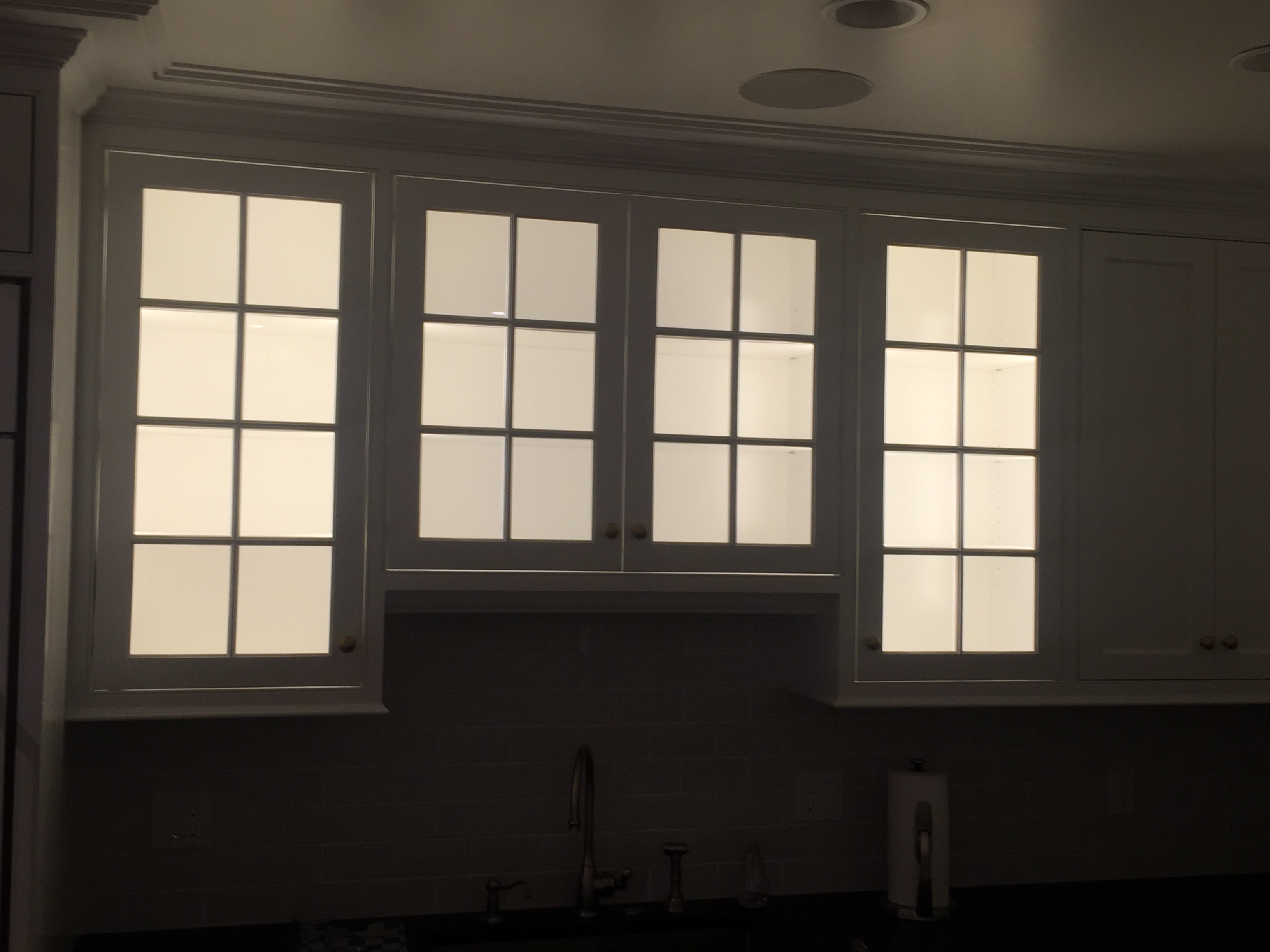 Illuminate your home with Castle Electric Inc.'s premium lighting installations for a brighter, more beautiful kitchen.