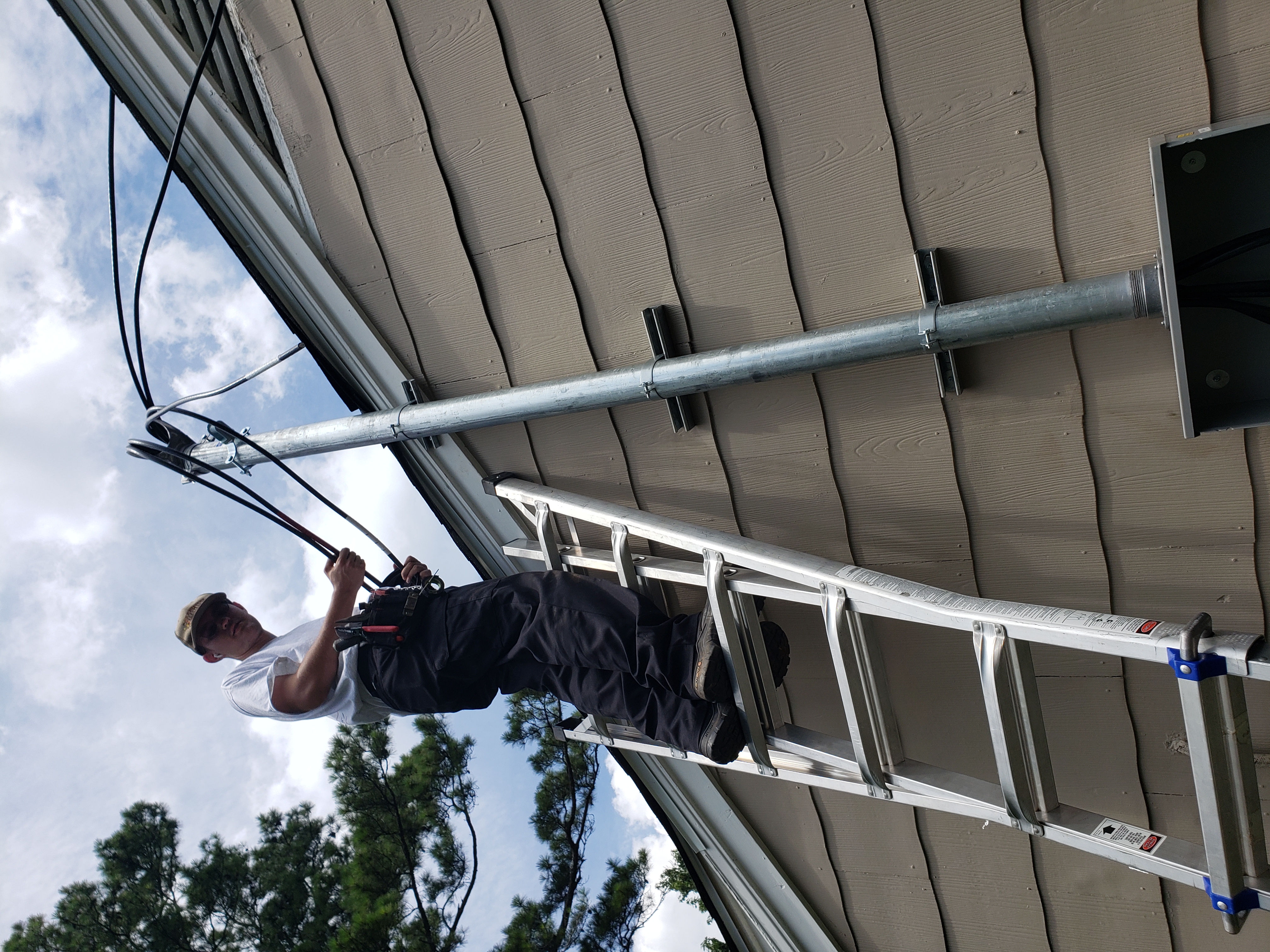 Skilled technicians from Aardvark Electric, Inc. handle exterior service connections with care, showing dependable craftsmanship and safety.