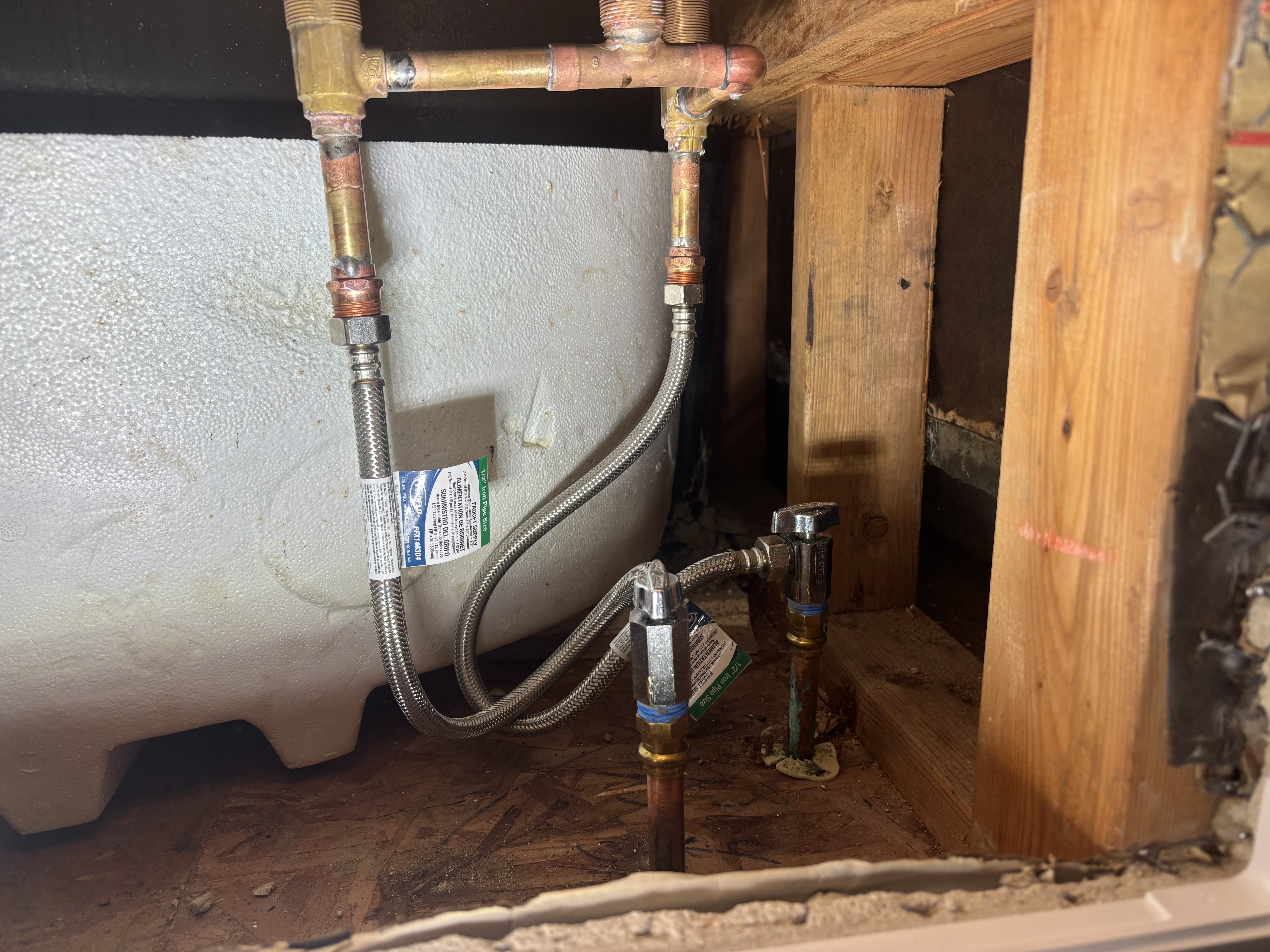 Solid craftsmanship and reliable materials show Island Plumbing’s attention to lasting repairs, with clean soldered joints and accessible shutoffs.