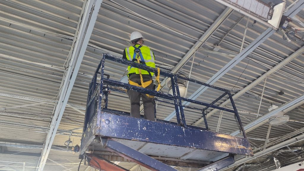 Trust Aardvark Electric, Inc. for professional and safe electrical services that meet the highest standards in commercial settings.