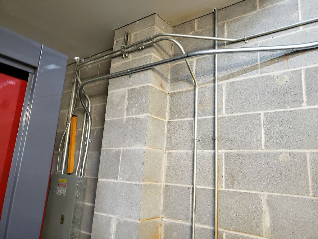 Professional and meticulous electrical installations by Aardvark Electric, Inc., epitomizing industrial excellence.