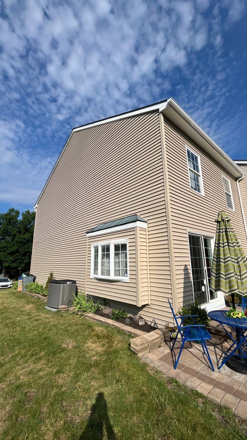 Showcasing durable siding and clean rooflines, Mast Roofing & Construction delivers reliable exterior craftsmanship homeowners can trust.