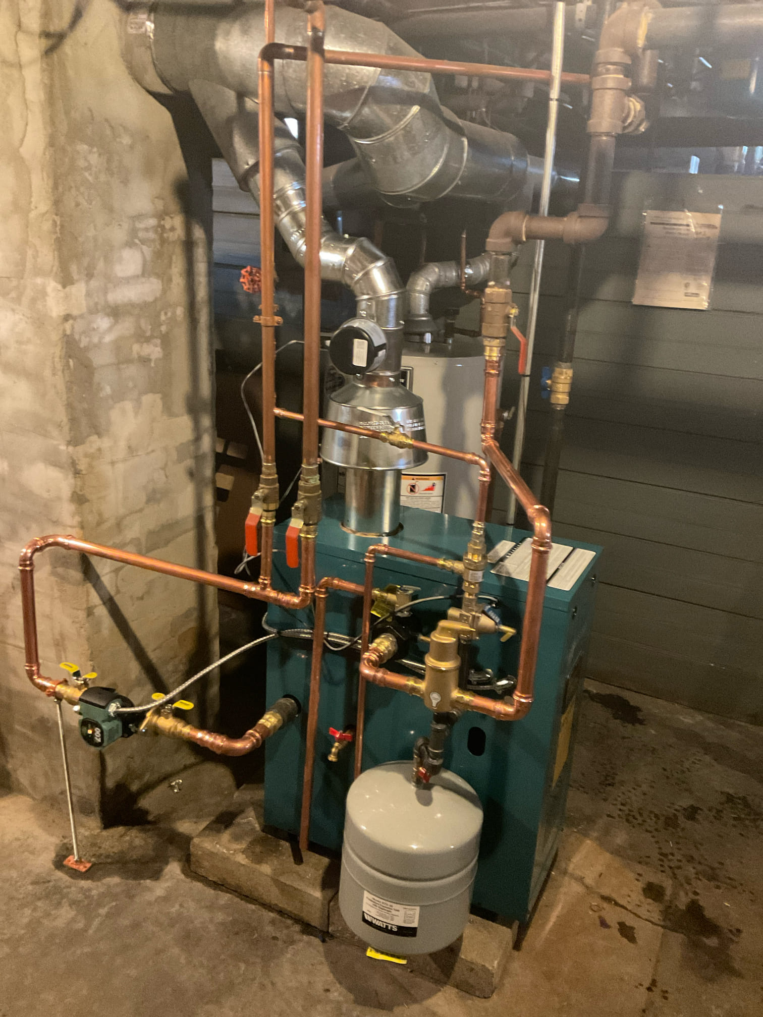 Ensure optimal efficiency and quality with Akian Plumbing, Heating, Cooling & Electric's expert furnace installations.