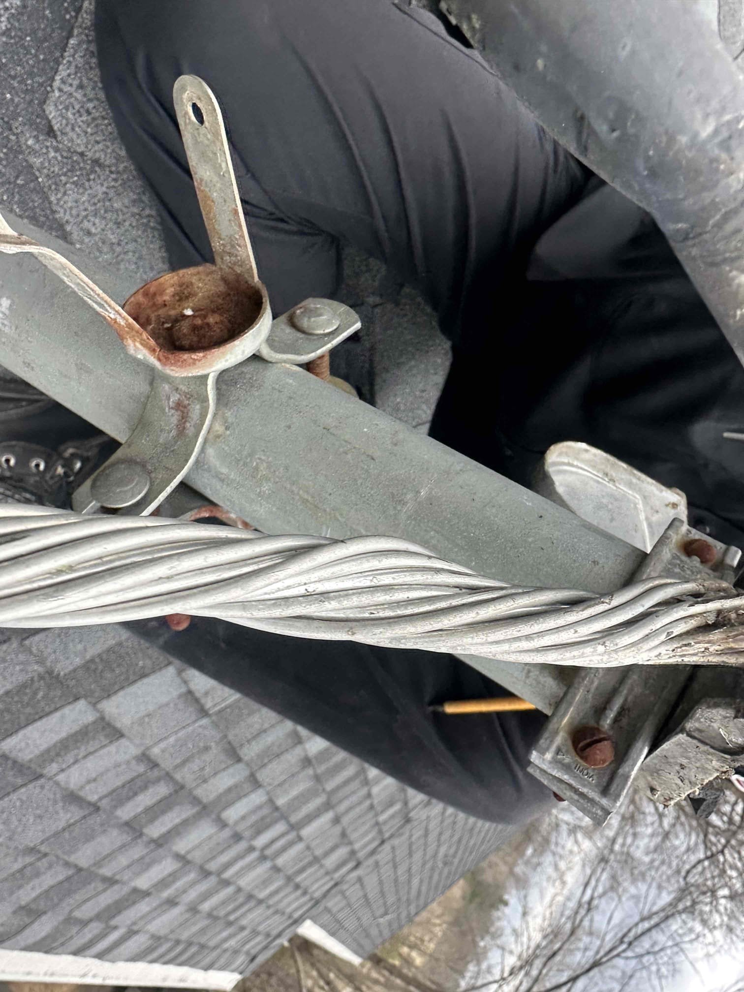 At Aardvark Electric, Inc., our expert technicians bring safety and precision to every rooftop electrical installation.