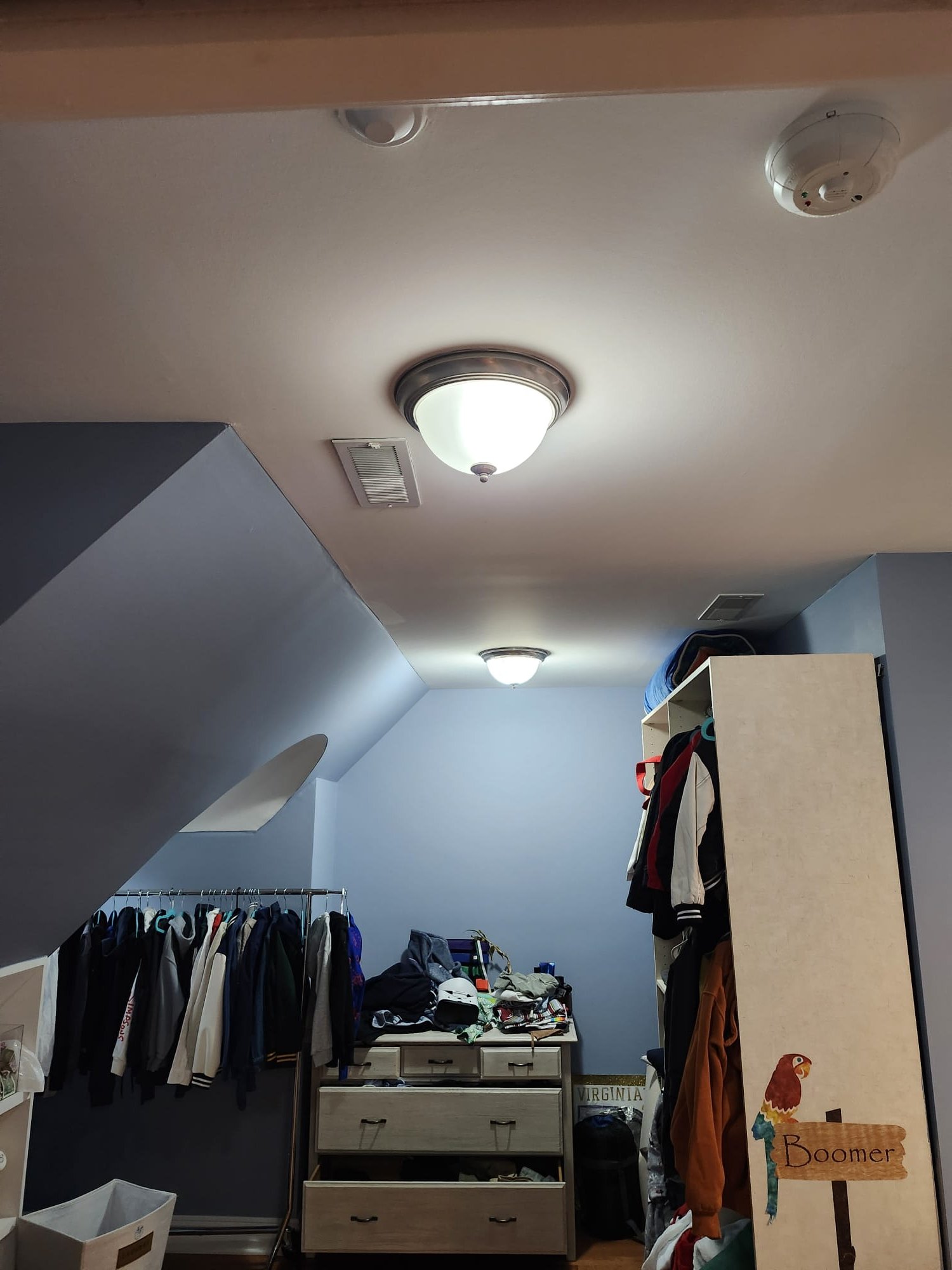 Enhance your home's safety and style with expert solutions from Service Professionals. Our electrical installations ensure a well-lit and secure environment for you and your loved ones.