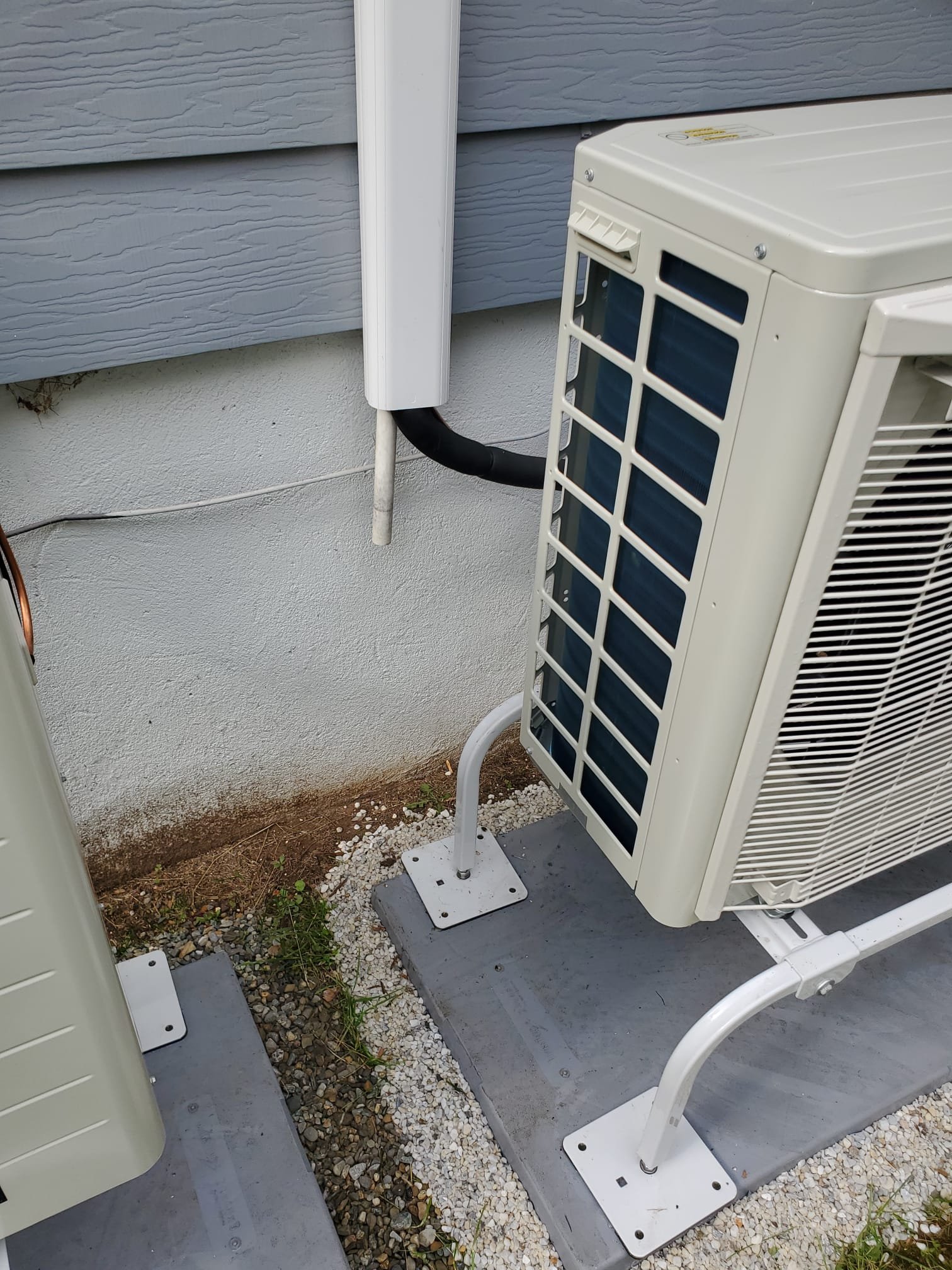 Ensure your home's comfort with our professional AC Installation services. Choose [Business Name] for reliability and quality.
