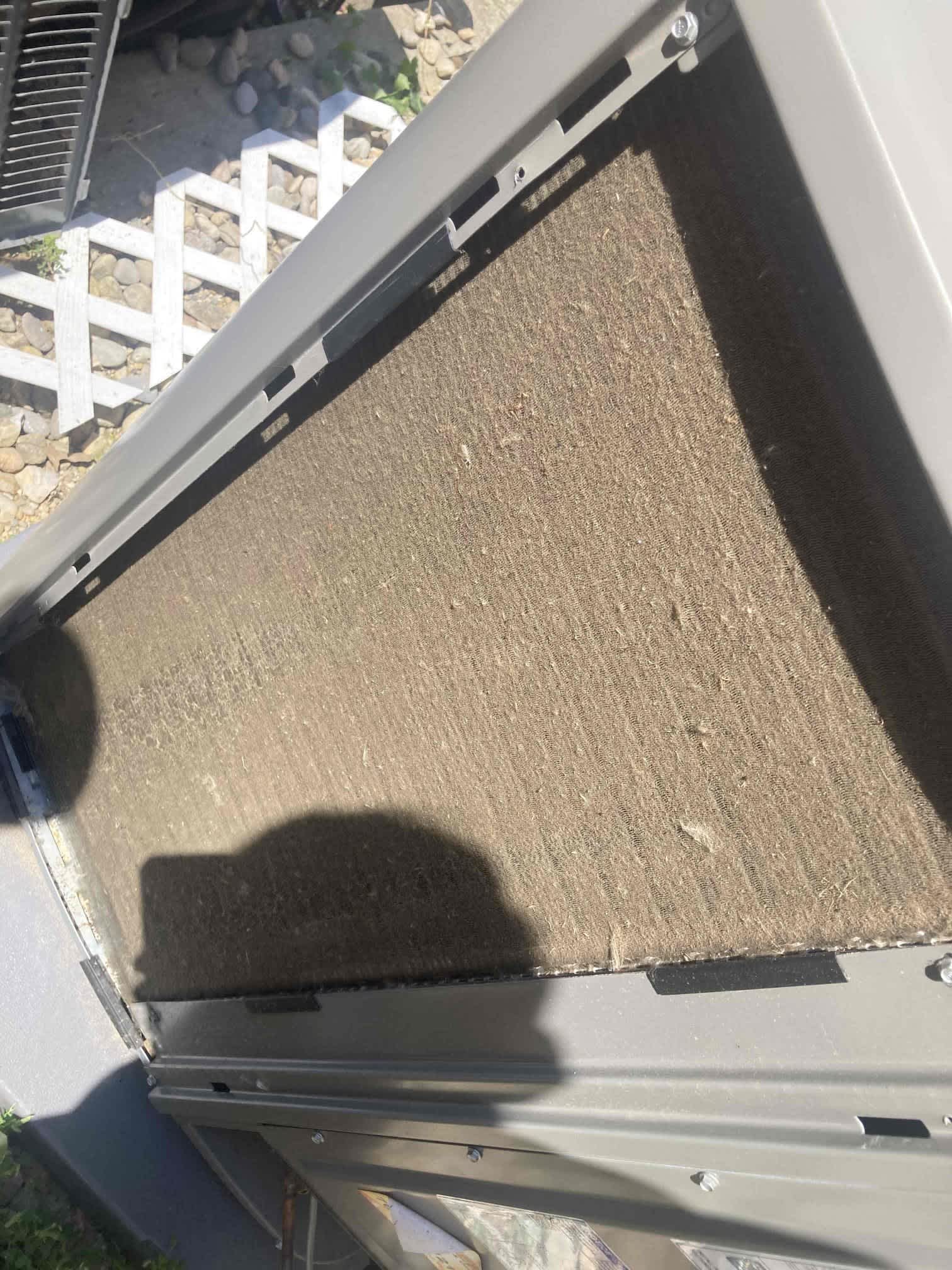 Summers Plumbing Heating & Cooling ensures your air conditioning system runs efficiently with top-tier maintenance services.