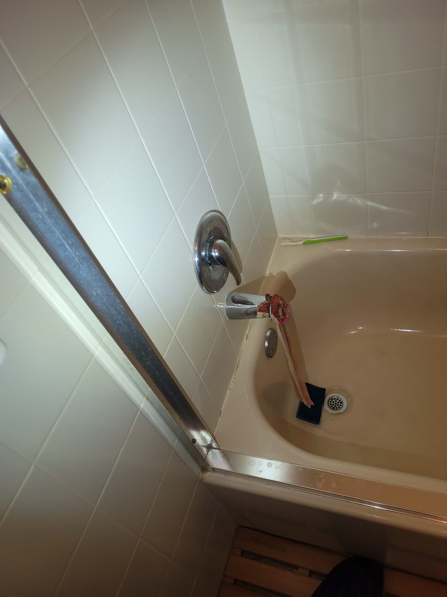 For a sparkling clean and expertly maintained bathroom, trust the professionals at Service Professionals to handle your cleaning and plumbing needs with precision.