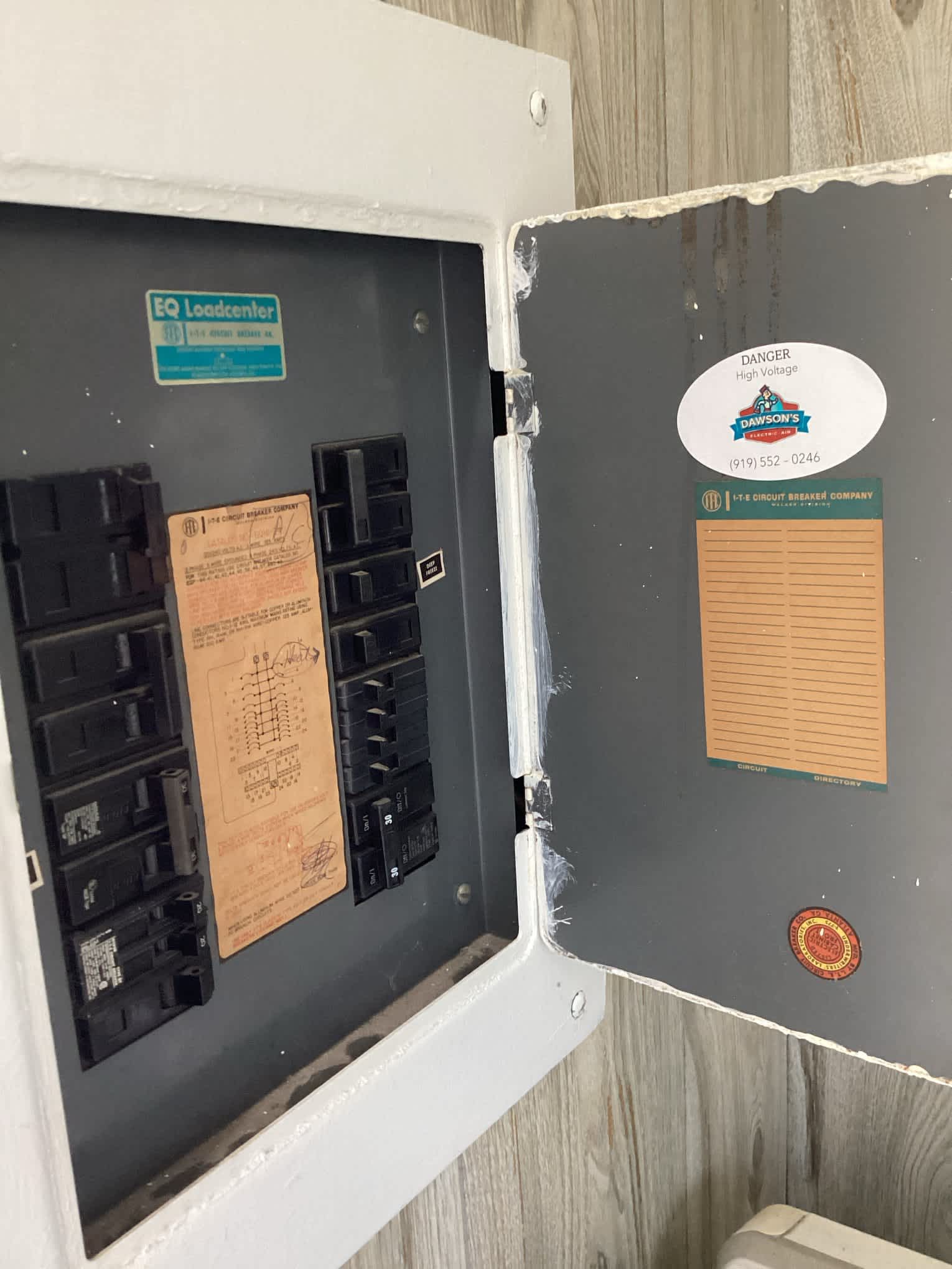 Trust Dawson's Electric & Air for safe and professional electrical panel services. Your safety is our priority.