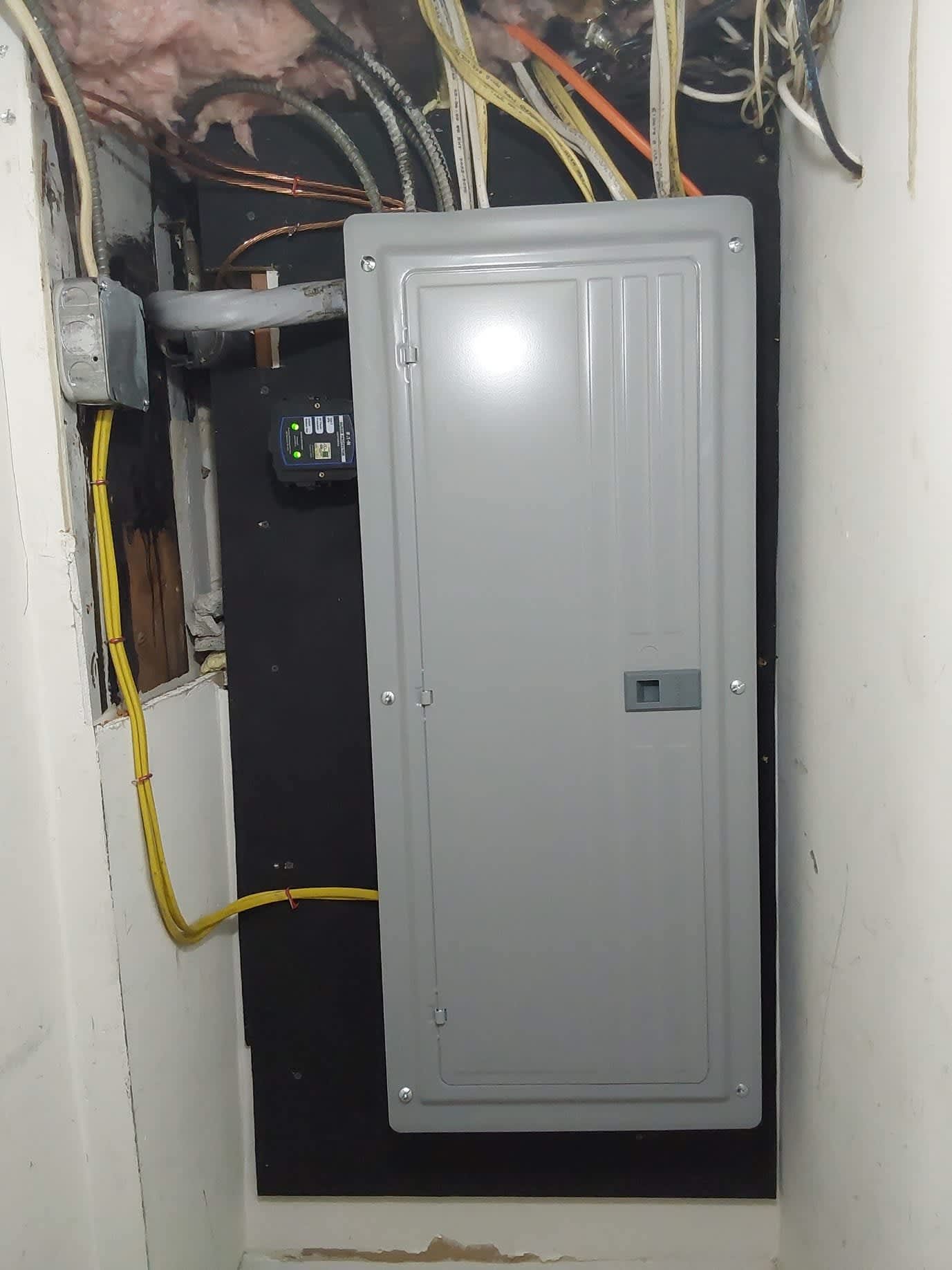 Service Professionals ensures your home's electrical needs are met with precision and quality.