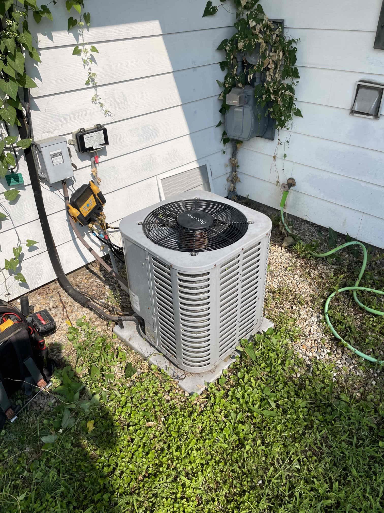 Ensure your comfort with Summers Plumbing Heating & Cooling's reliable HVAC solutions, maintaining optimal performance and safety.