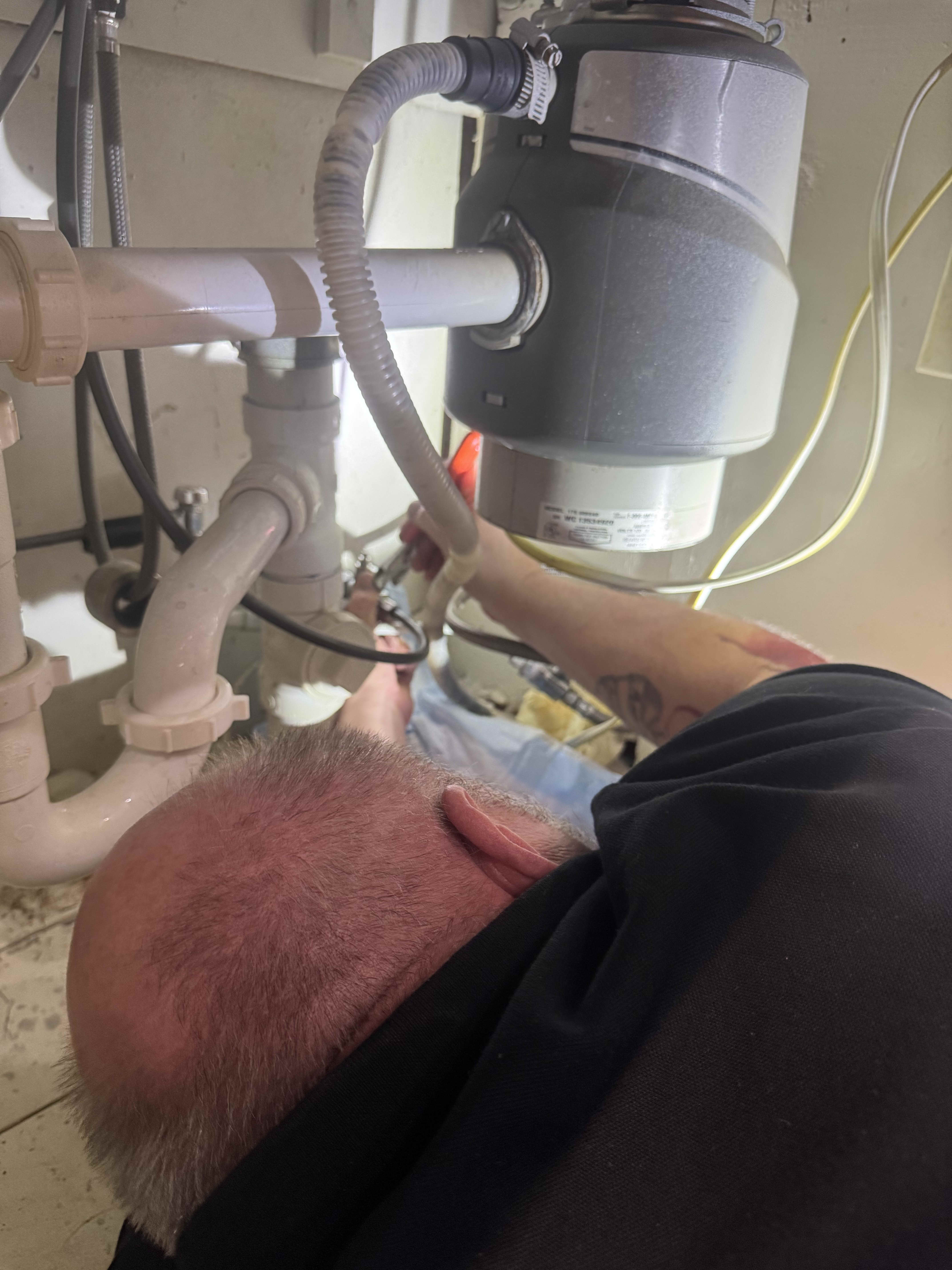 Experience top-notch plumbing solutions with Southern Comfort Mechanical, where professionalism meets precision.