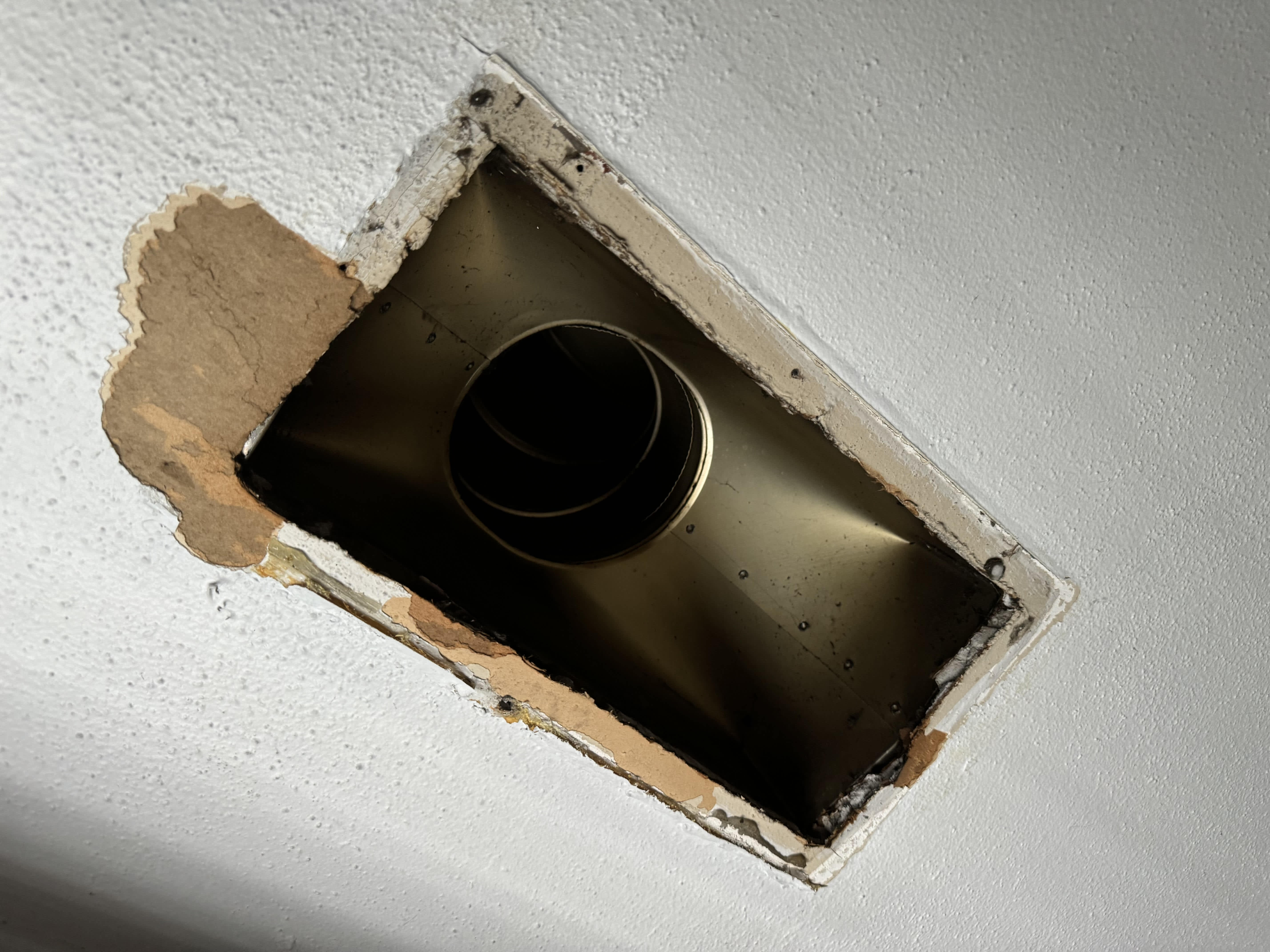 Harker Heating & Cooling: Ensuring efficient airflow and solving ductwork challenges for your comfort.