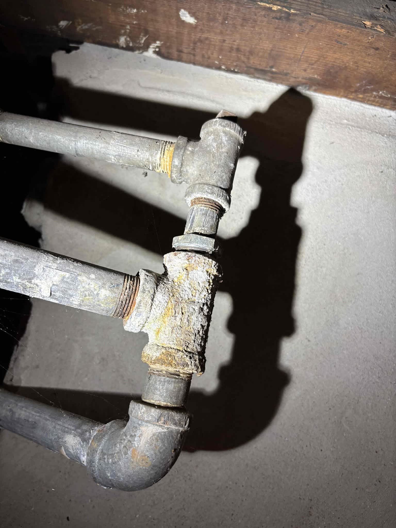 Trust Summers Plumbing Heating & Cooling for expert solutions to all your aging pipe needs.