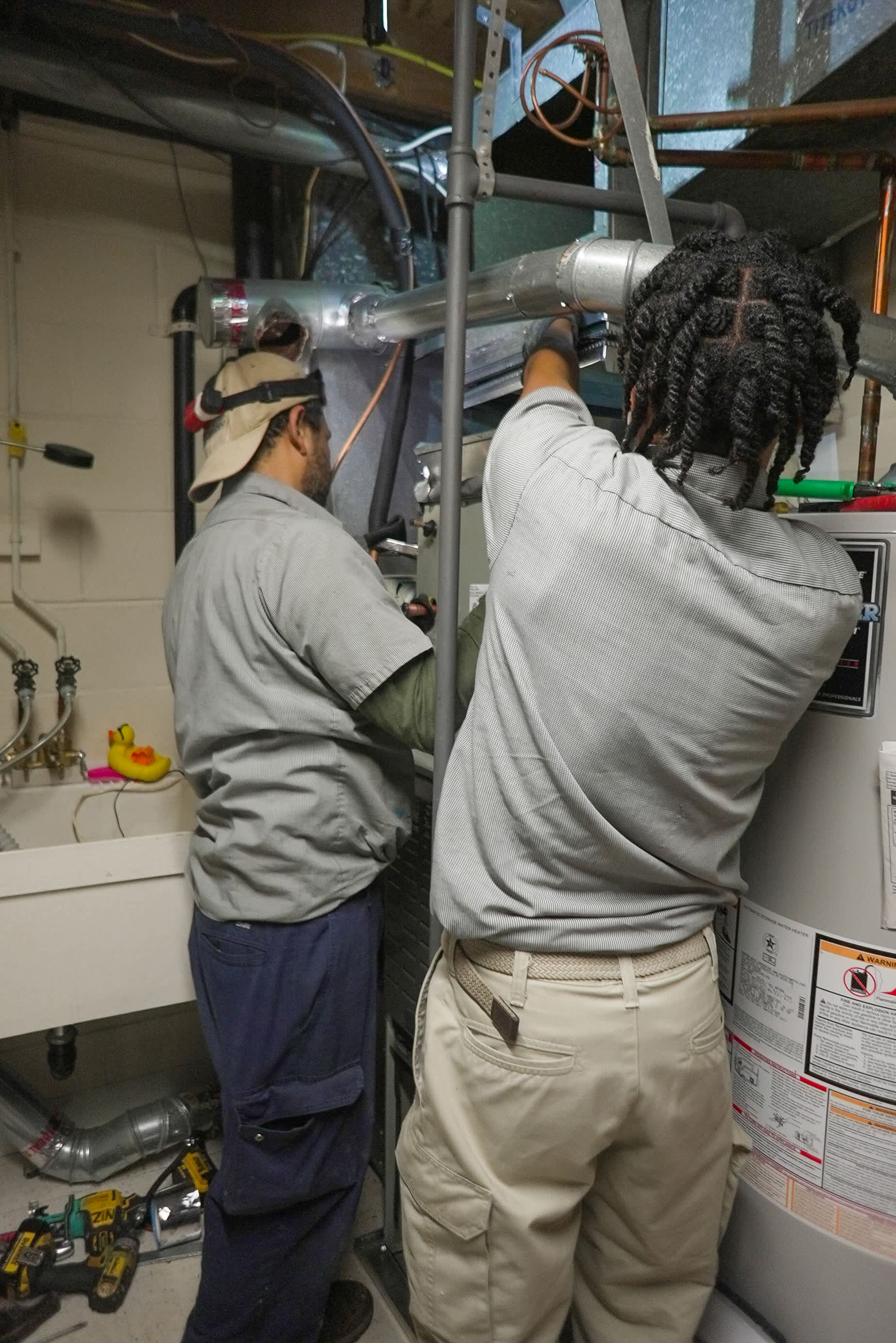 Experience top-notch HVAC services with Parrish Services, ensuring comfort and quality in every installation and repair.