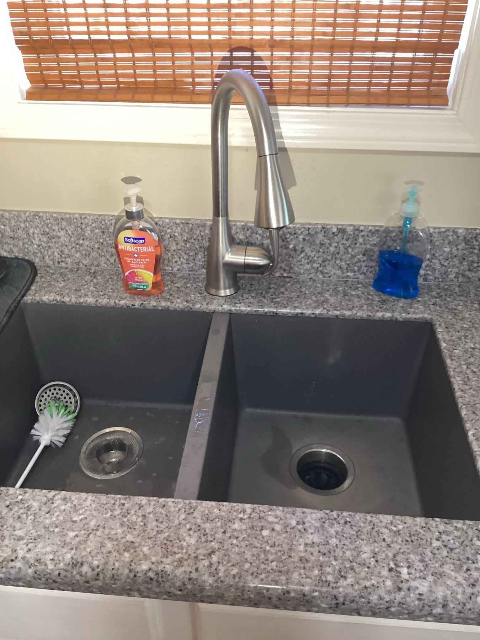 Experience top-notch plumbing with Summers Plumbing Heating & Cooling, ensuring your modern kitchen remains at its best.