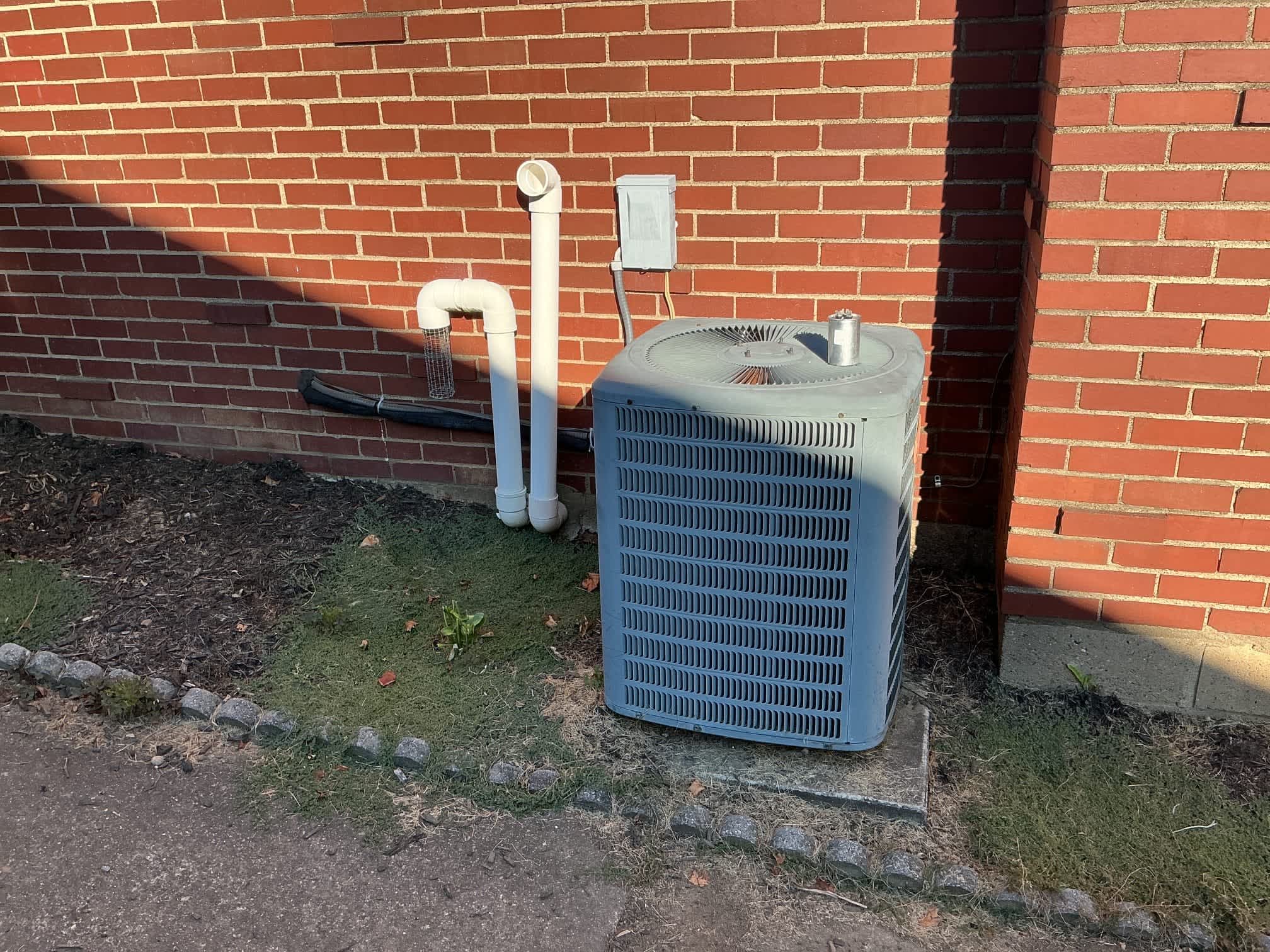 Experience reliable cooling solutions with Boehmer Heating & Cooling, where professionalism meets quality.