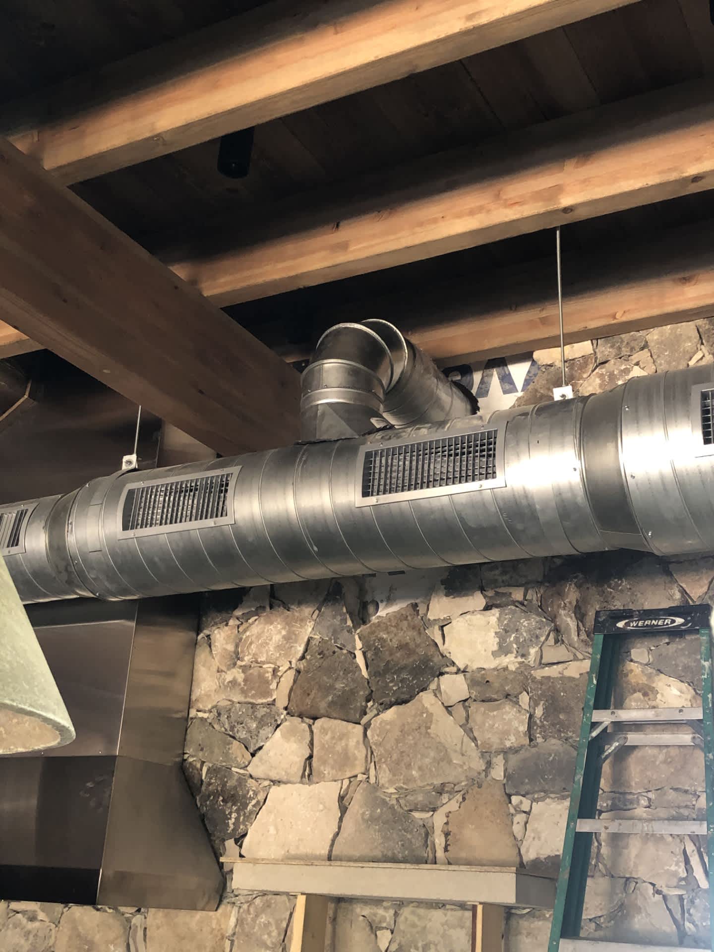 Eagle Heating & AC ensures robust and aesthetic air duct installations that blend seamlessly with your environment while prioritizing quality and efficiency.