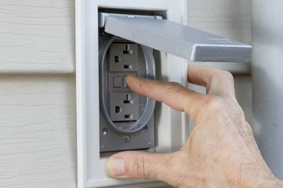 At Luminous Electric, we ensure safe and reliable outdoor electrical setups, providing peace of mind for all your power needs.