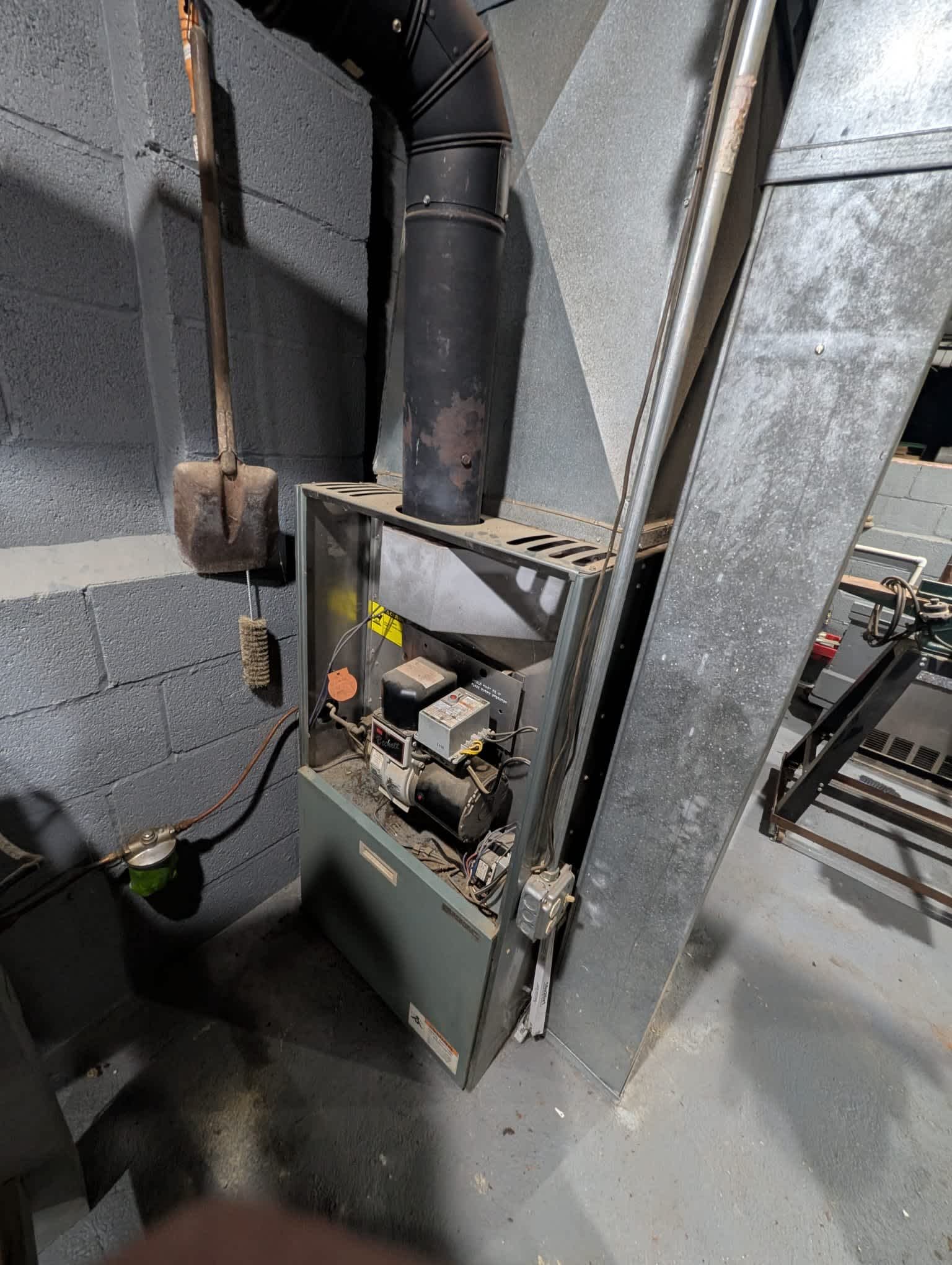 Service Professionals ensures your HVAC systems run smoothly and efficiently, offering peace of mind with expert care.