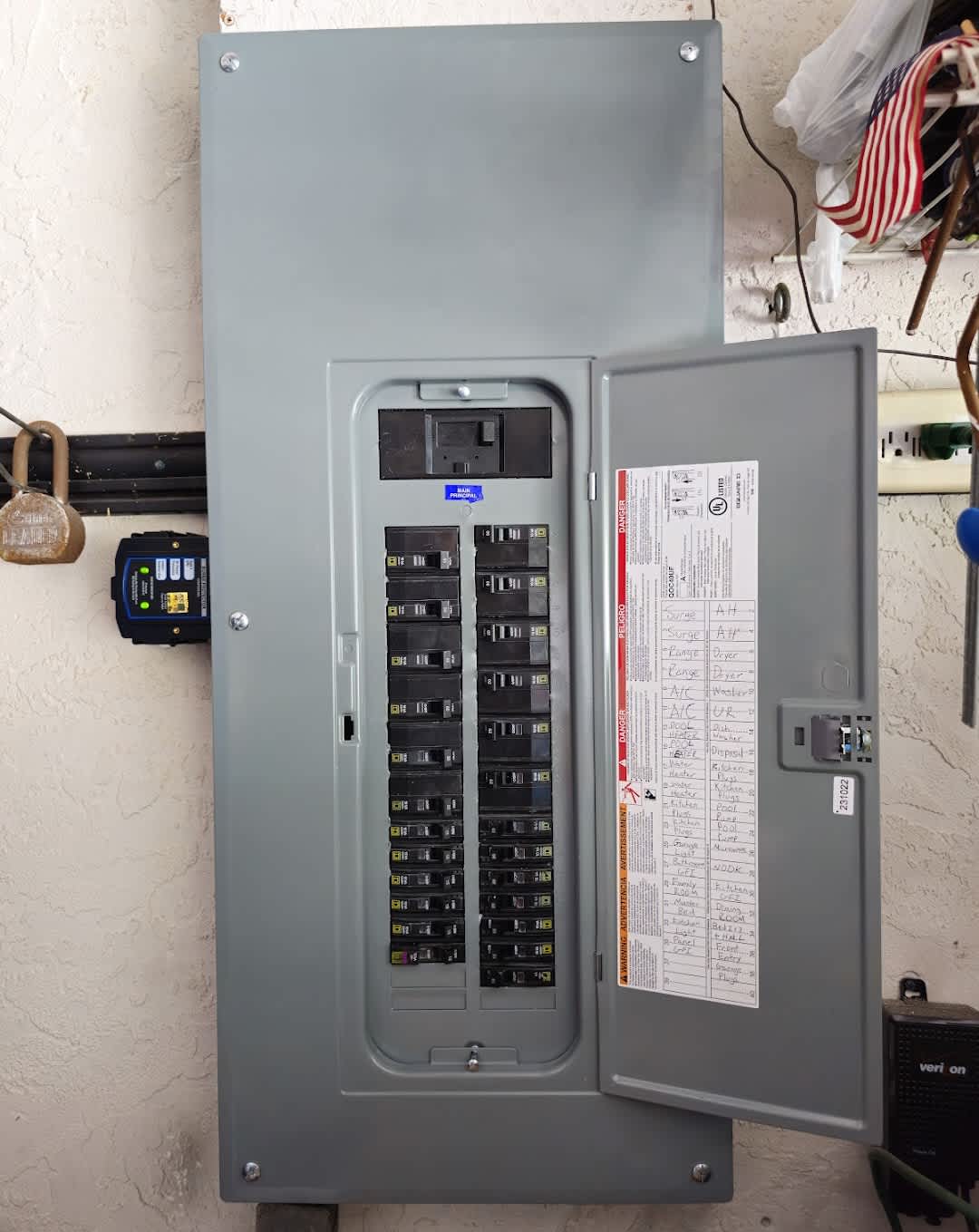 Ensure safety and reliability with Luminous Electric’s expertly maintained electrical panels, where attention to every detail counts.