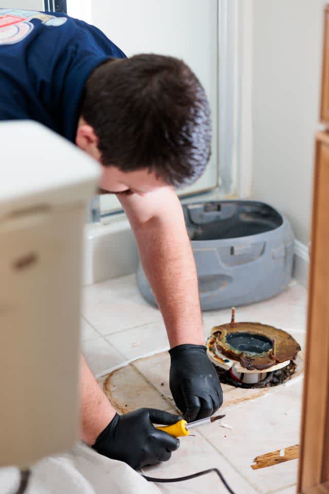 Guaranteed Service ensures your plumbing issues are fixed with professionalism and precision.