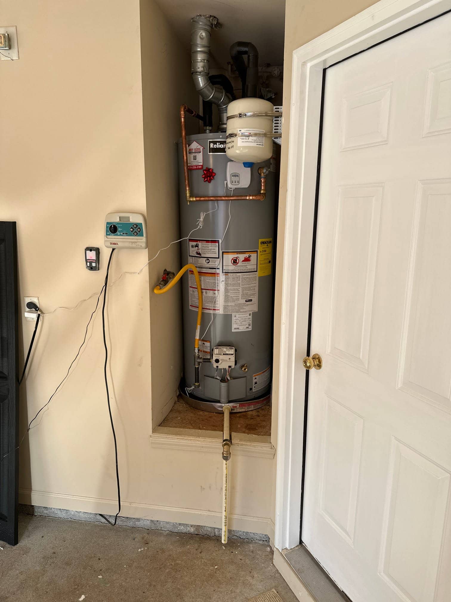 Experience seamless comfort and reliability with Moncrief Heating & Air Conditioning's expert water heater installations.
