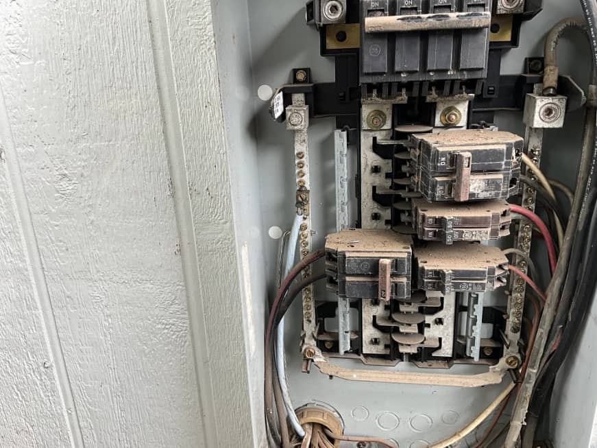 Enhance your safety with SALT Plumbing Air & Electric’s professional electrical panel services.