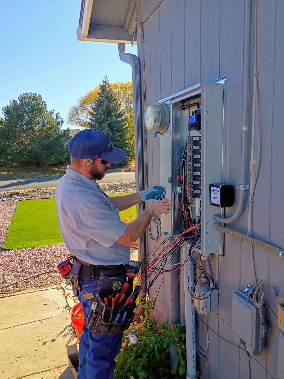 Allied Electric: Your trusted partner in quality electrical solutions, maintaining professionalism and reliability with every service.