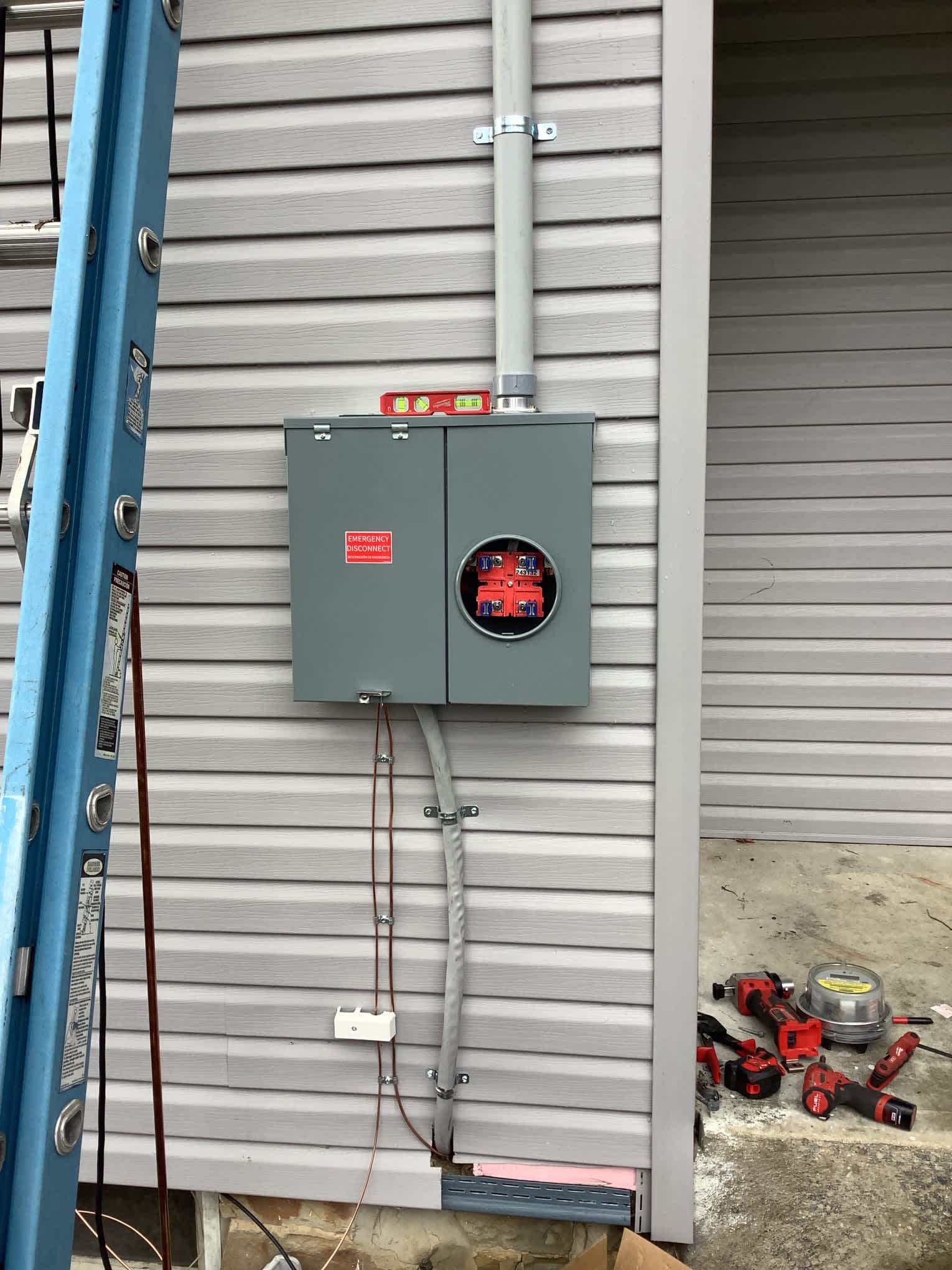 Experience professional and reliable electrical services with Safe Electric and Plumbing, where safety and quality are our priorities.