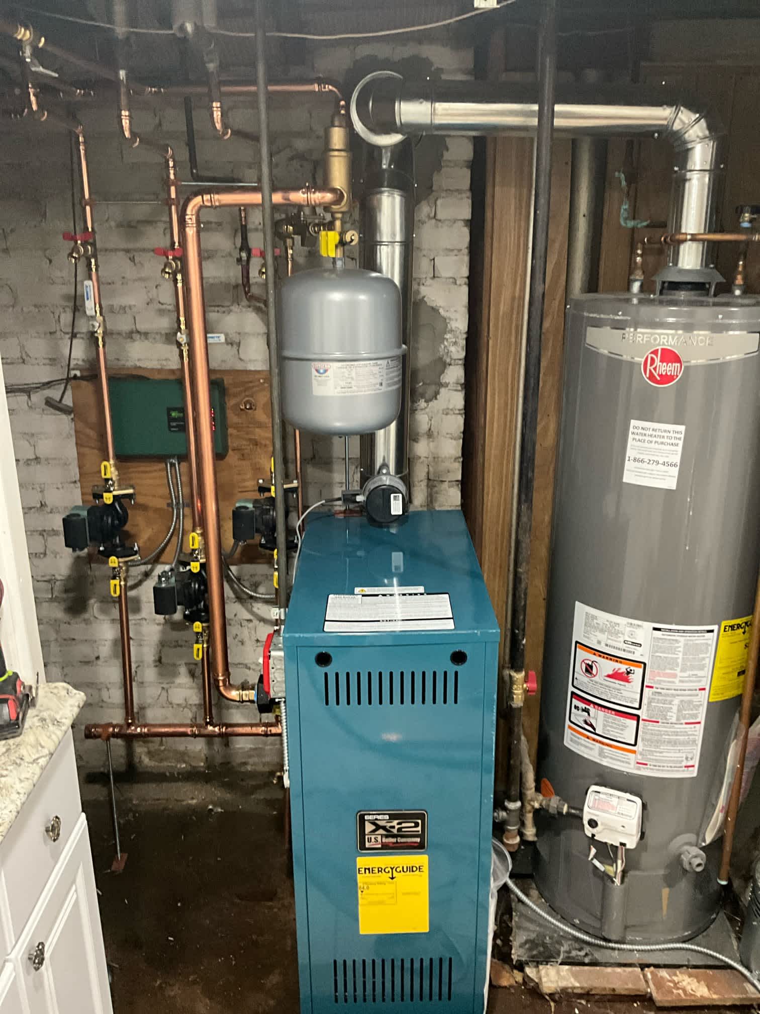 Akian Plumbing, Heating, Cooling & Electric delivers top-notch heating solutions with advanced water heaters and efficient systems.