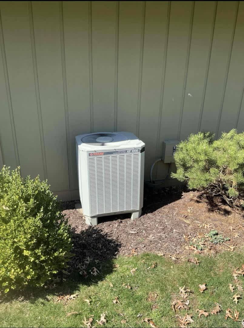 Keep your home comfortable with Absolute Heating & Air's professional AC installation services.