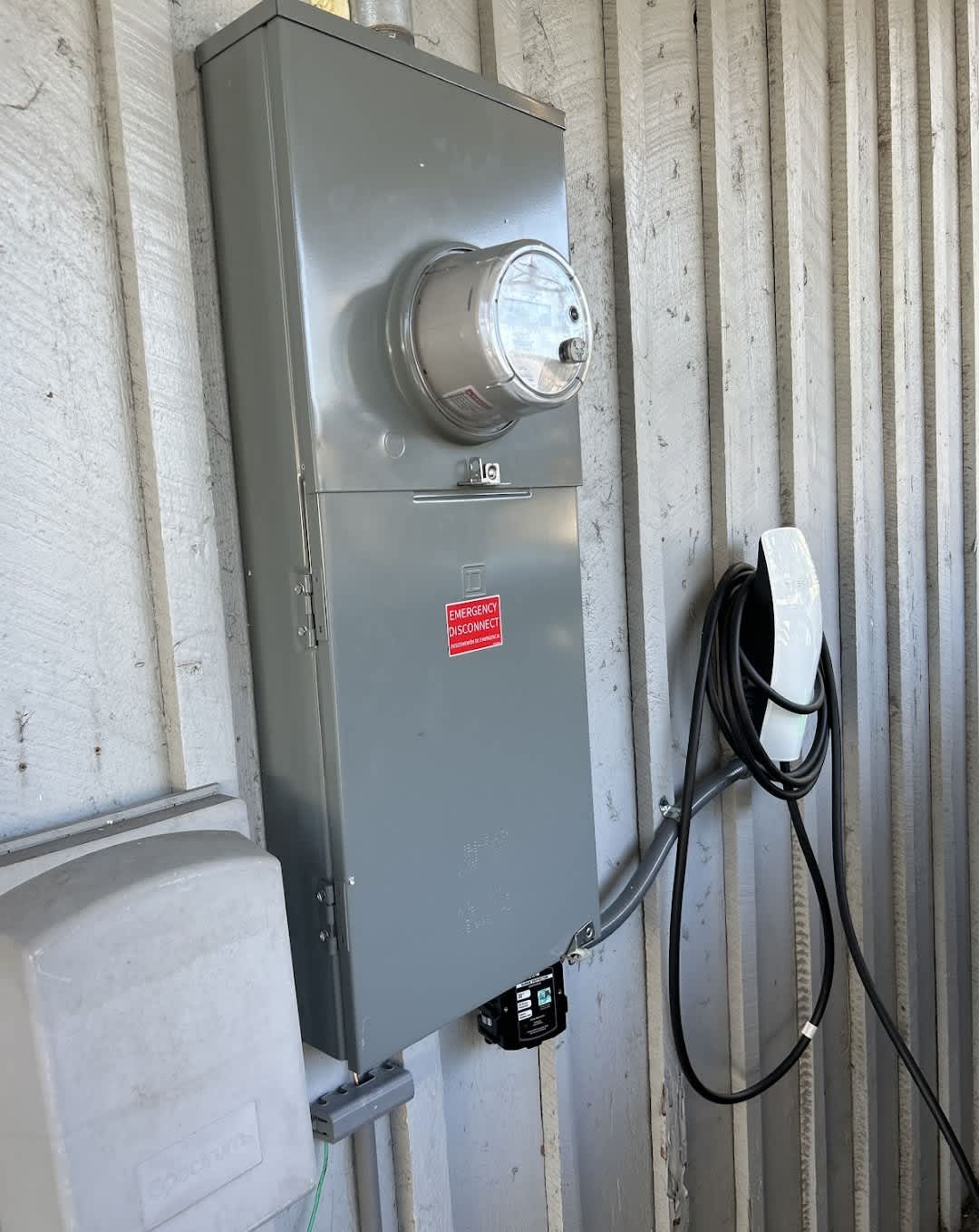 Luminous Electric ensures safe and professional installations, as shown with meticulous exterior electrical setups.