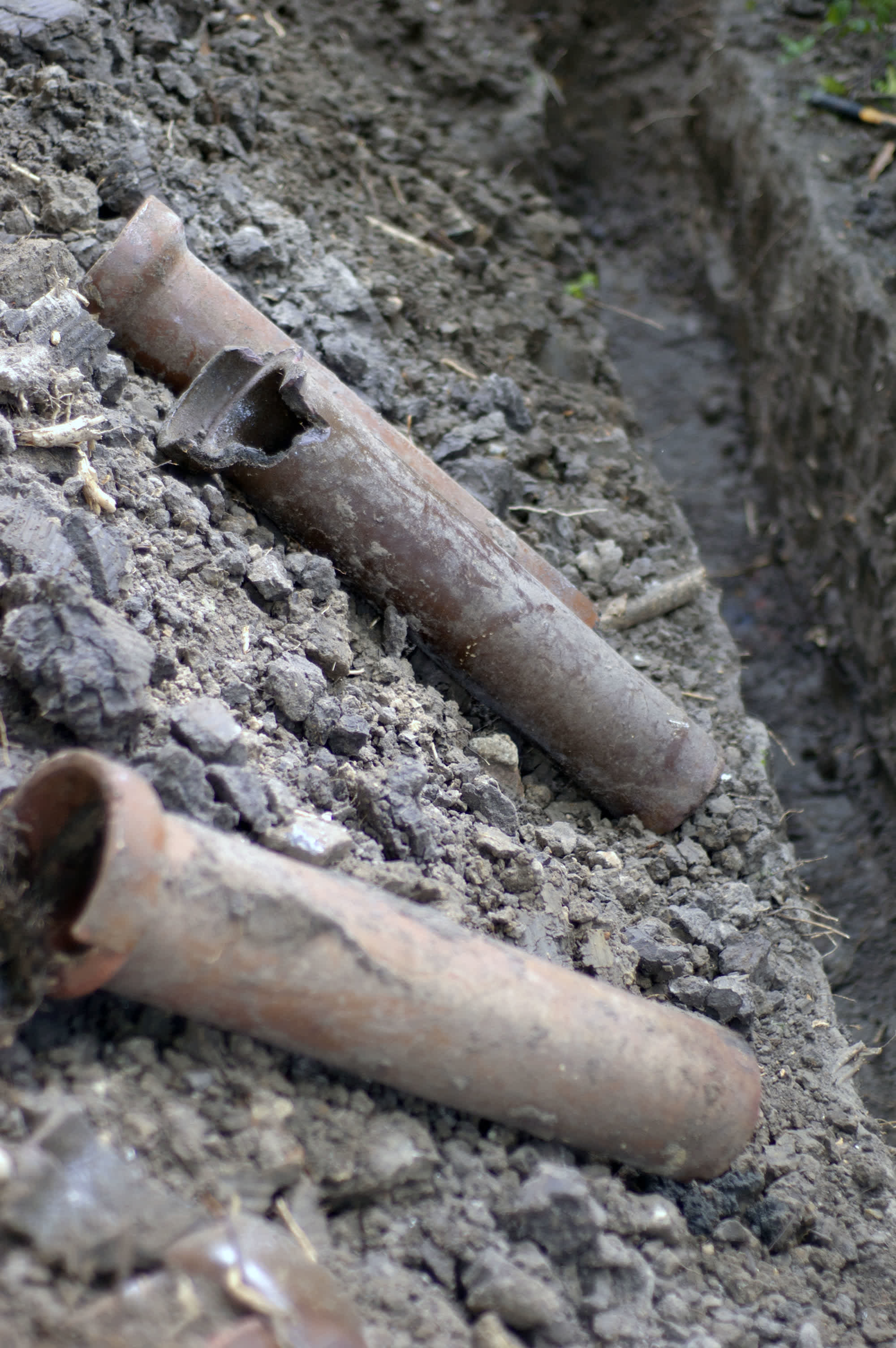 When old underground lines fail, Abacus Plumbing, Air Conditioning, & Electrical delivers fast, reliable pipe repair to protect your home.