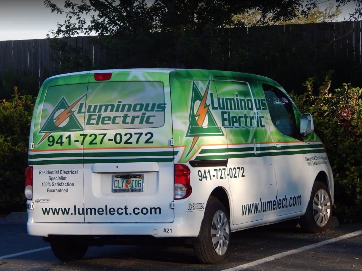 Experience prompt and professional electrical services with Luminous Electric. Your trusted partner in ensuring electrical safety and efficiency.