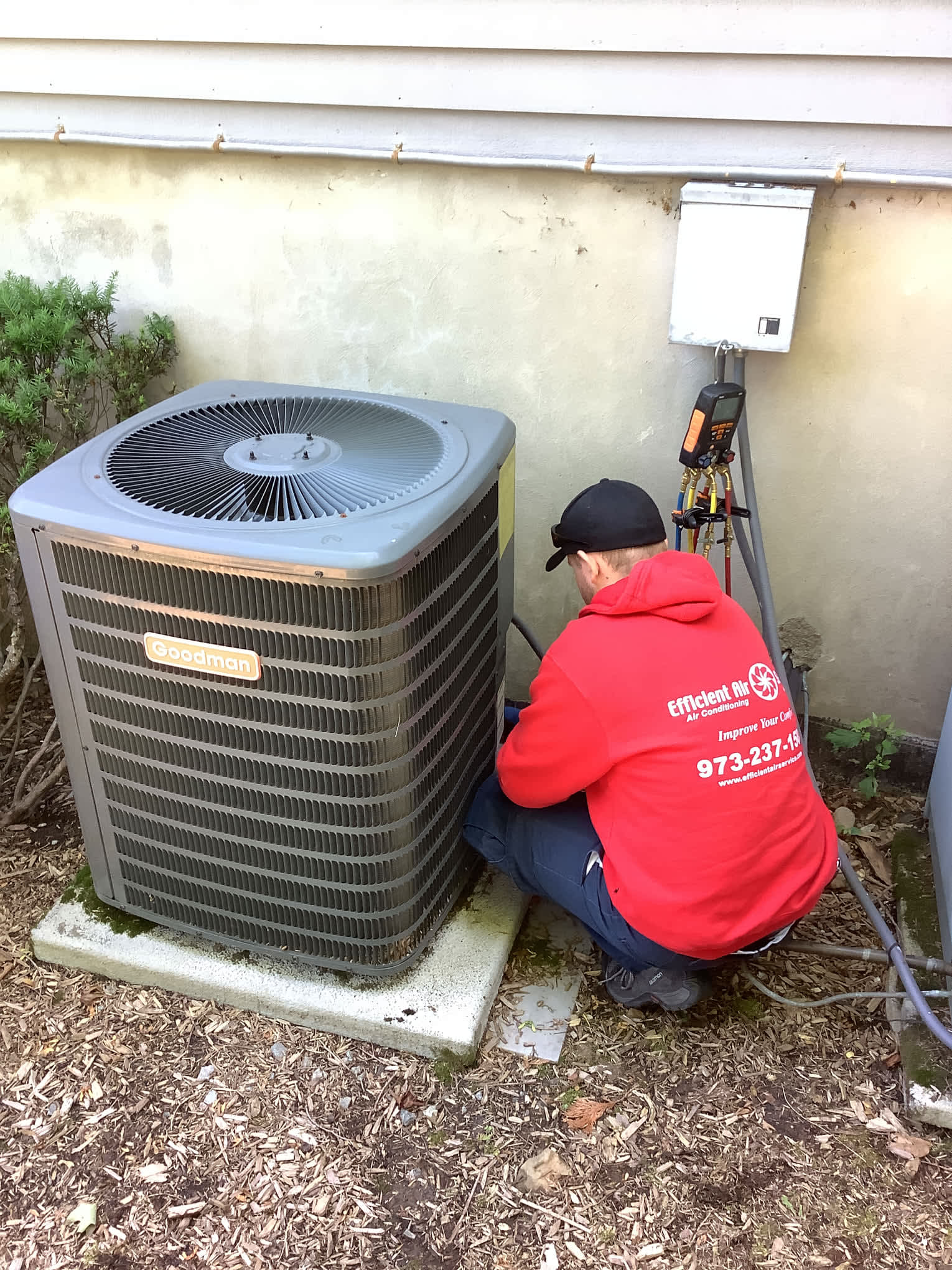 Efficient Air Service ensures your cooling systems run smoothly, delivering expert HVAC maintenance in every home.