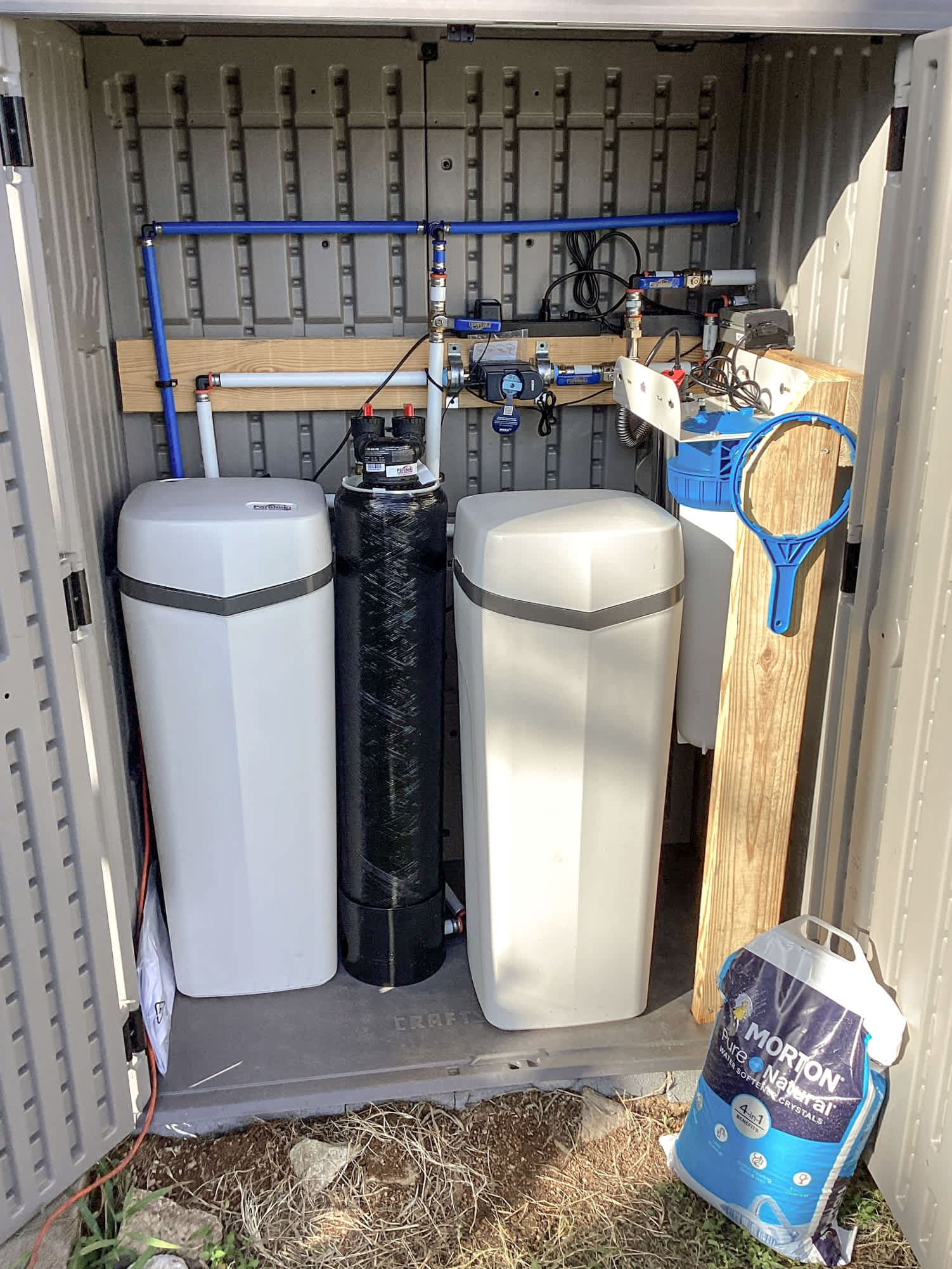 Experience exceptional water quality with Parobek Plumbing & Air Conditioning's reliable water filtration solutions.