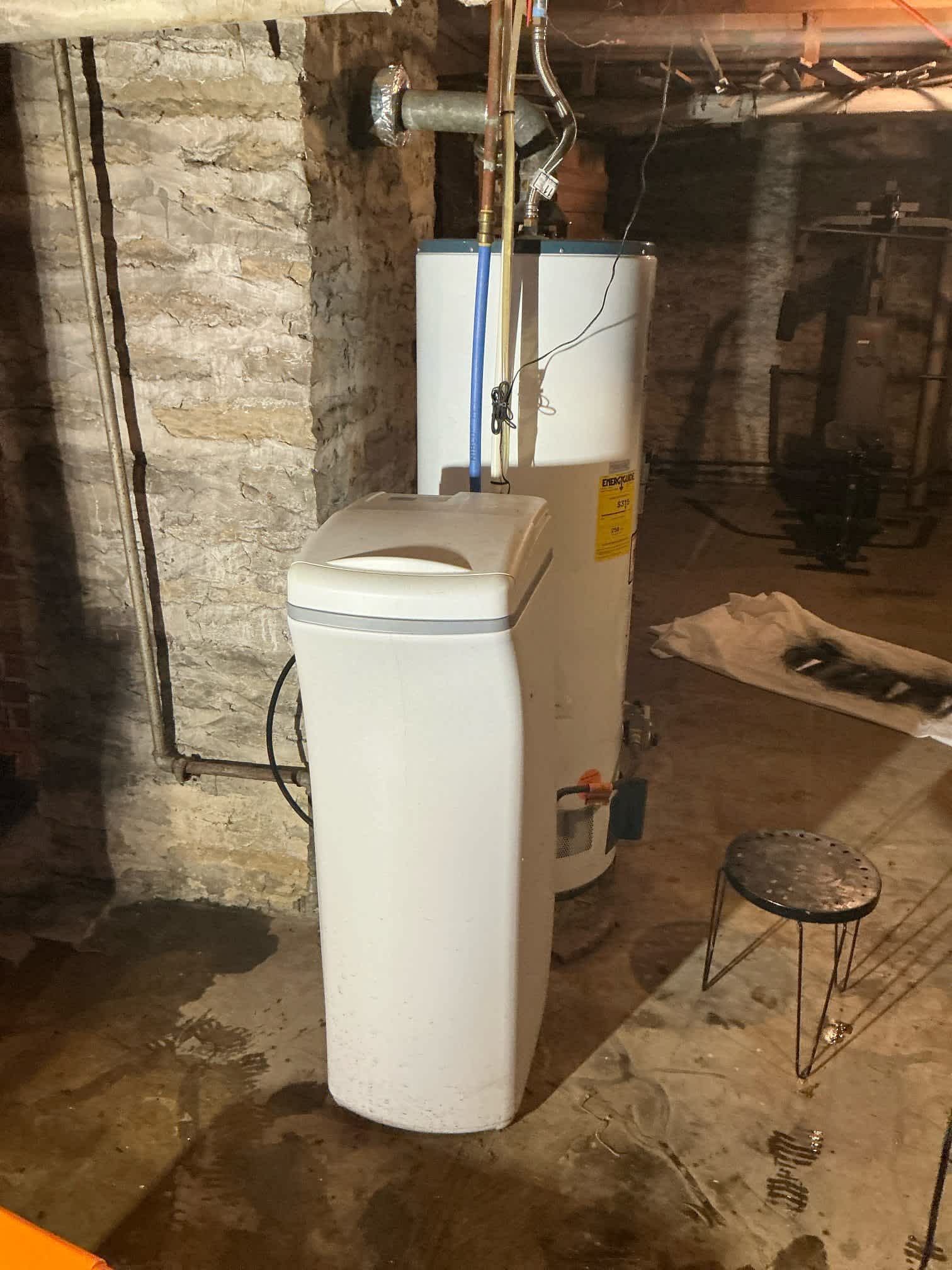 Choose Summers Plumbing Heating & Cooling for professional and reliable water heater installations.