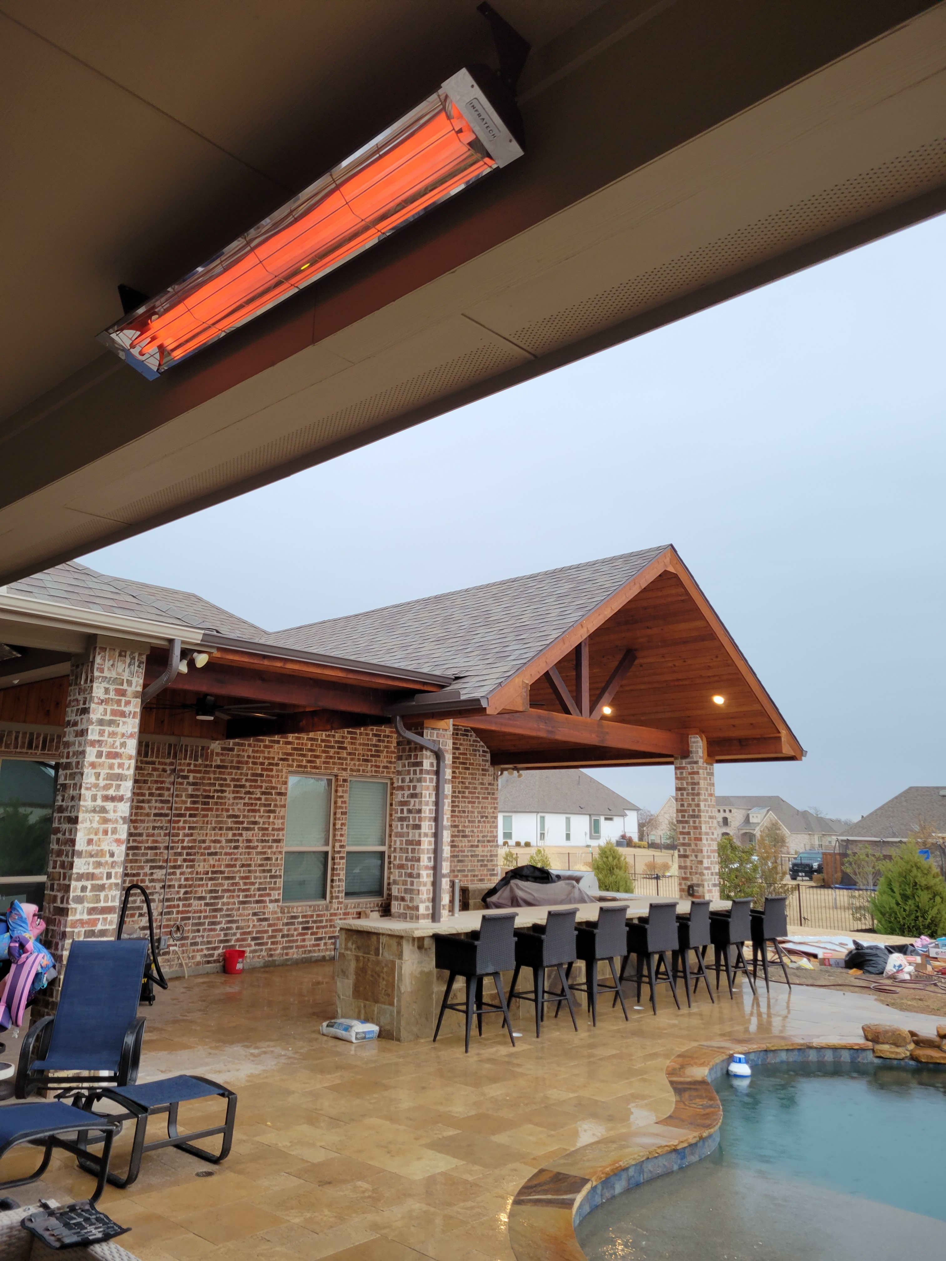 Experience outdoor comfort and style with Blue Line Electric’s premium installations.