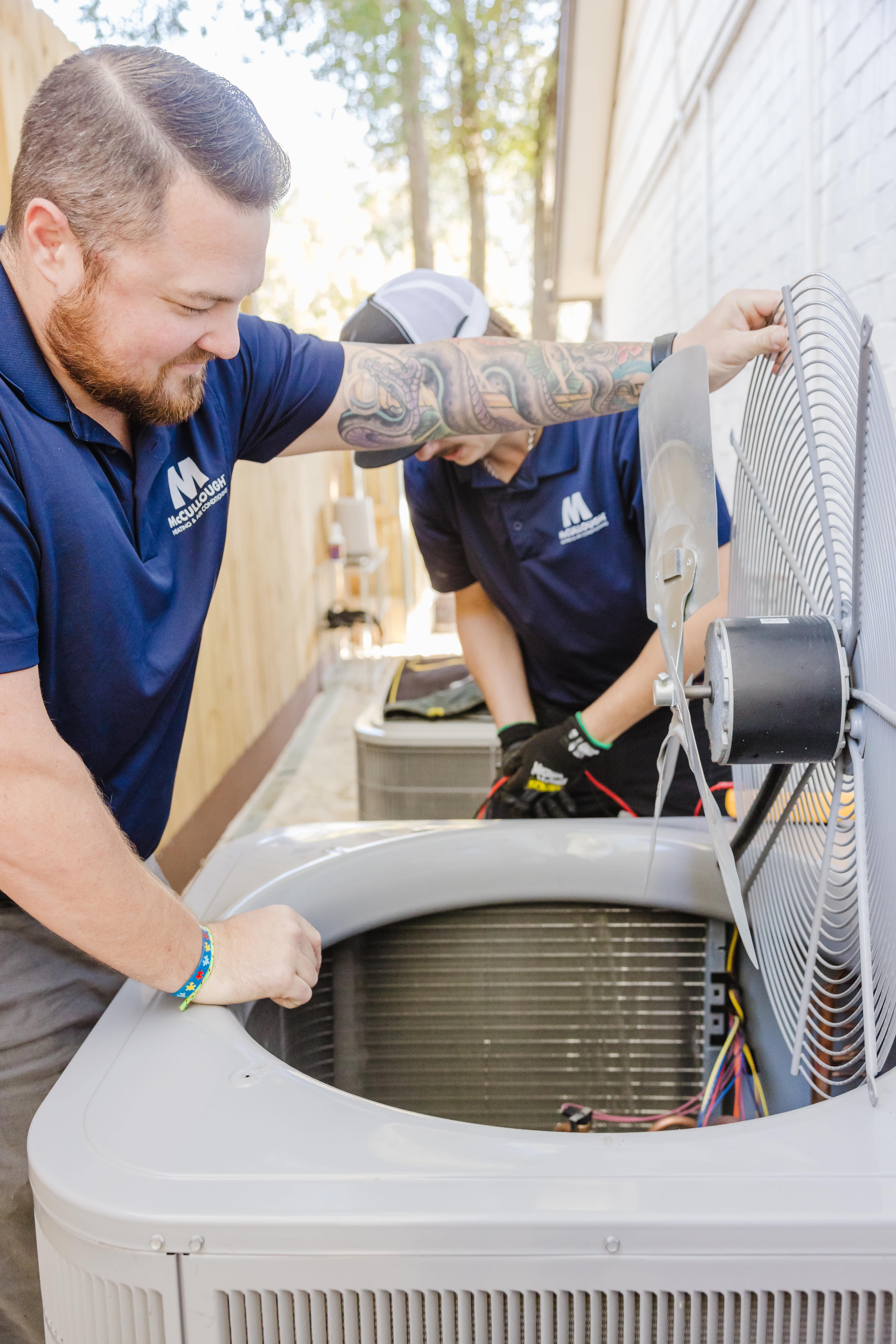 Experience top-notch service with McCullough Heating & Air Conditioning, where professionalism meets quality.
