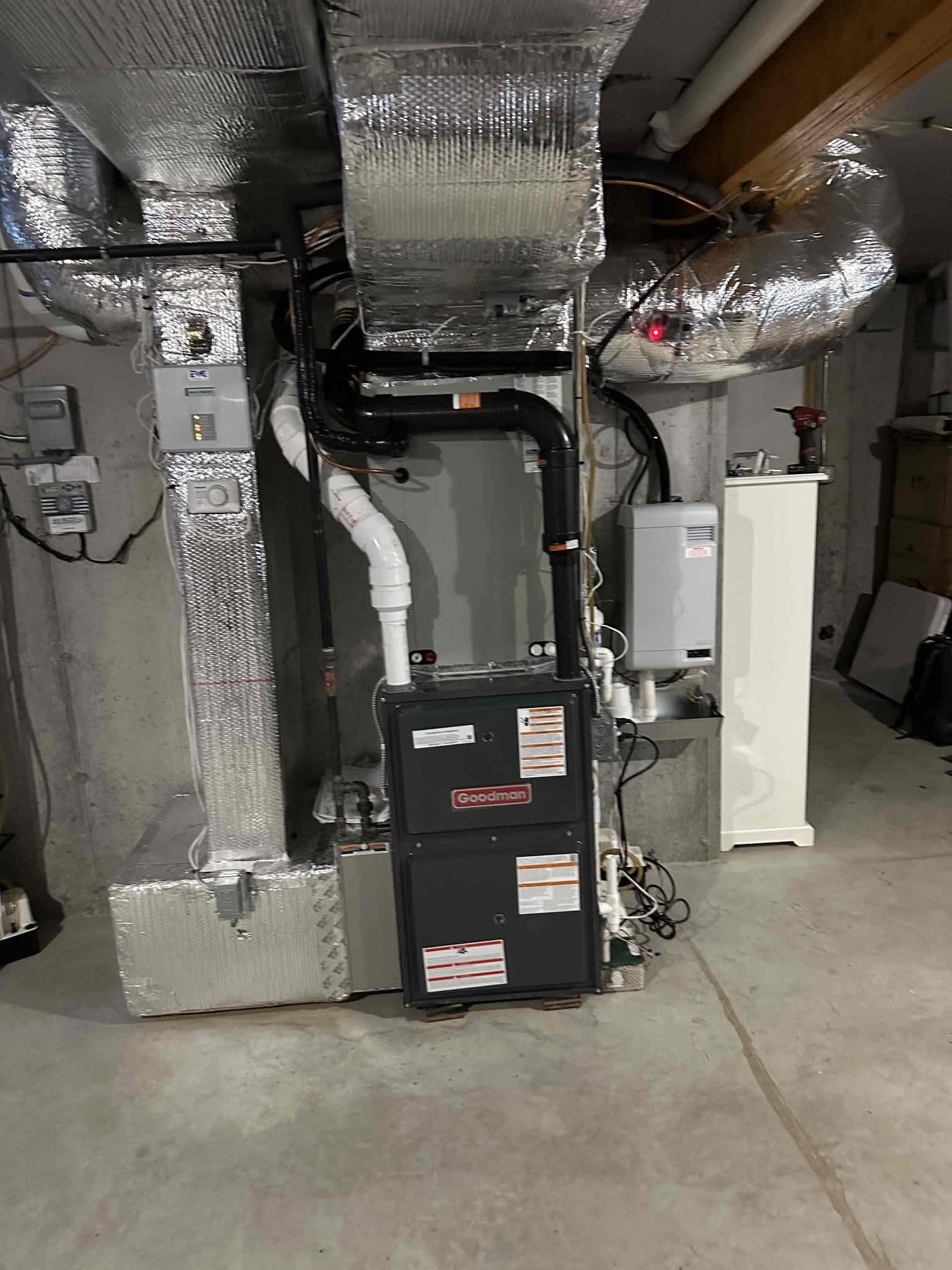 Ensure your home's comfort with expertly installed HVAC systems by Akian Plumbing, Heating, Cooling & Electric, where quality and professionalism meet.