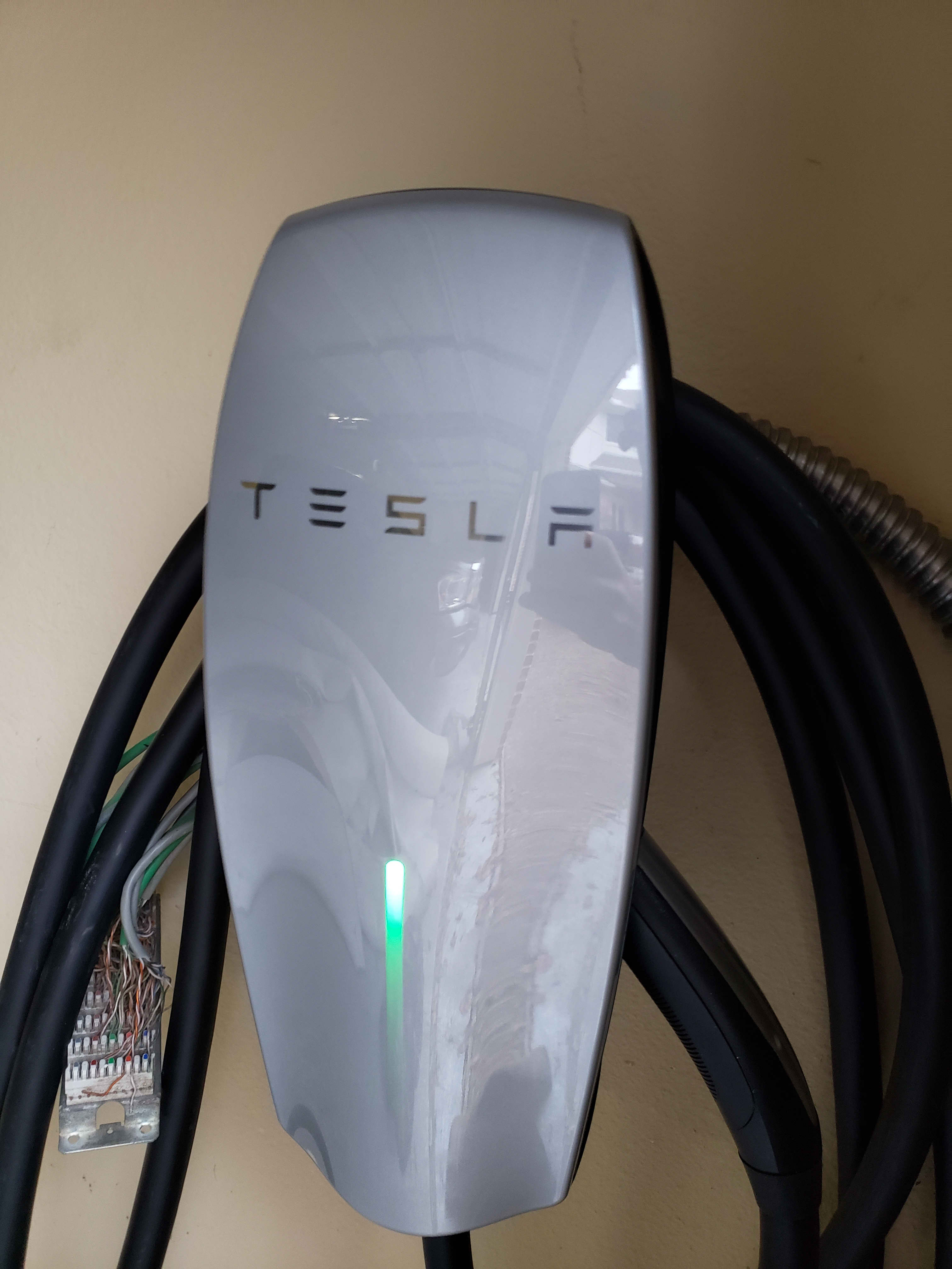 Blue Line Electric powers the future with state-of-the-art EV charger installations for your home.